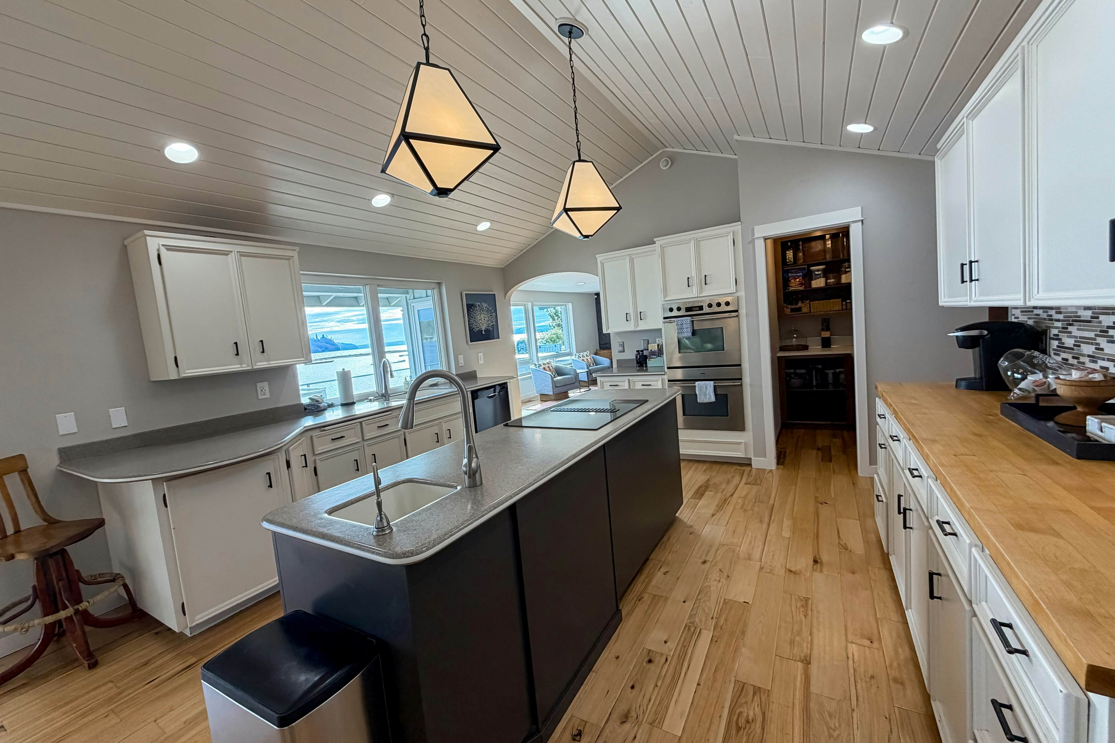 Shaws Cove Beachouse