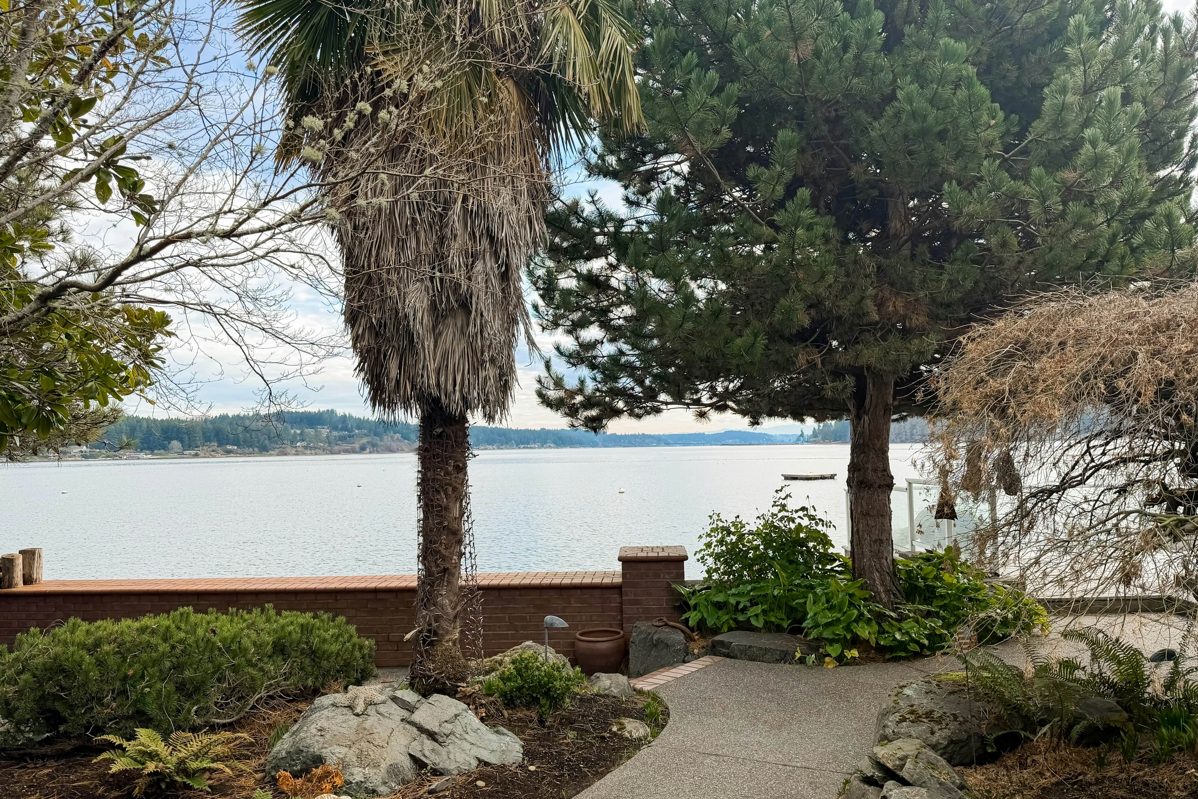 Shaws Cove Beachouse