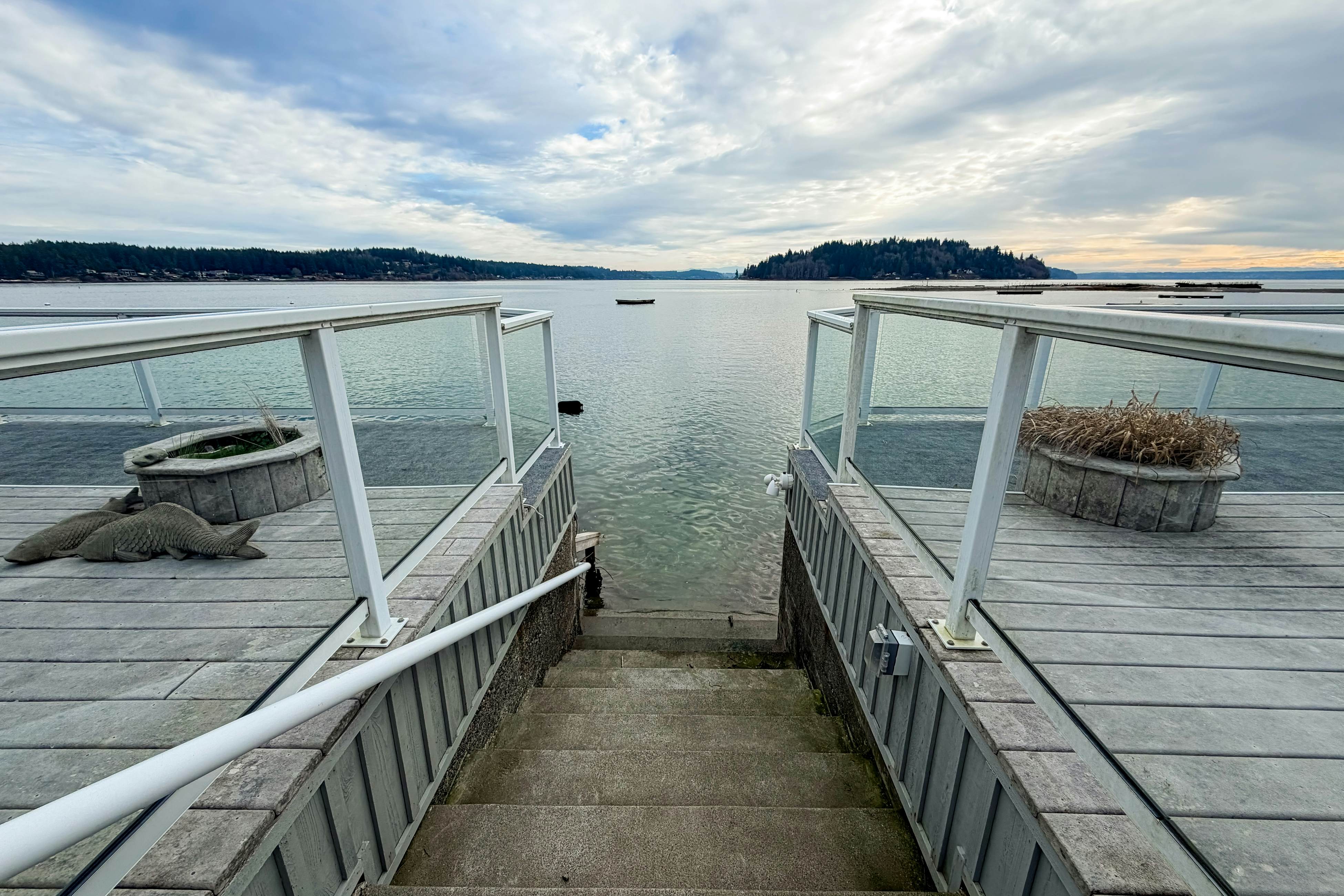 Shaws Cove Beachouse