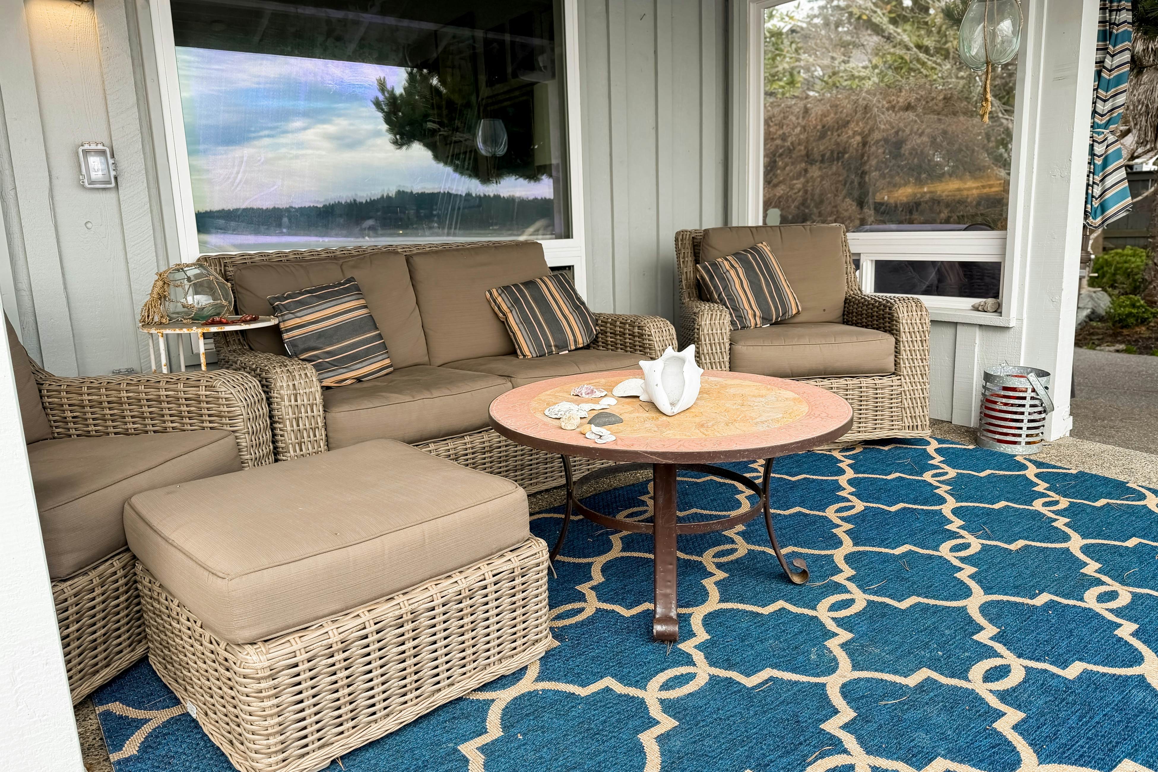 Shaws Cove Beachouse