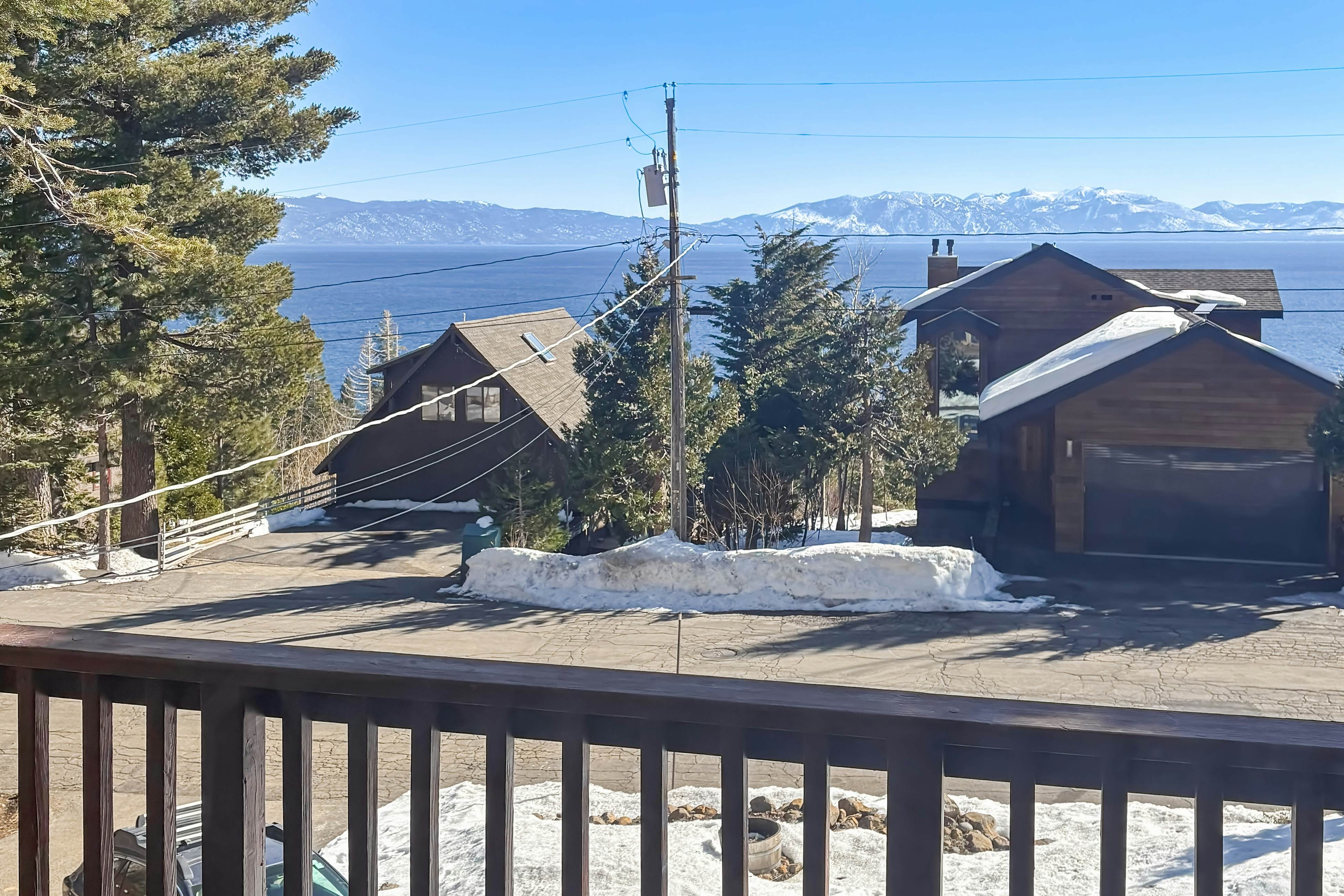 Spectacular Lake Views