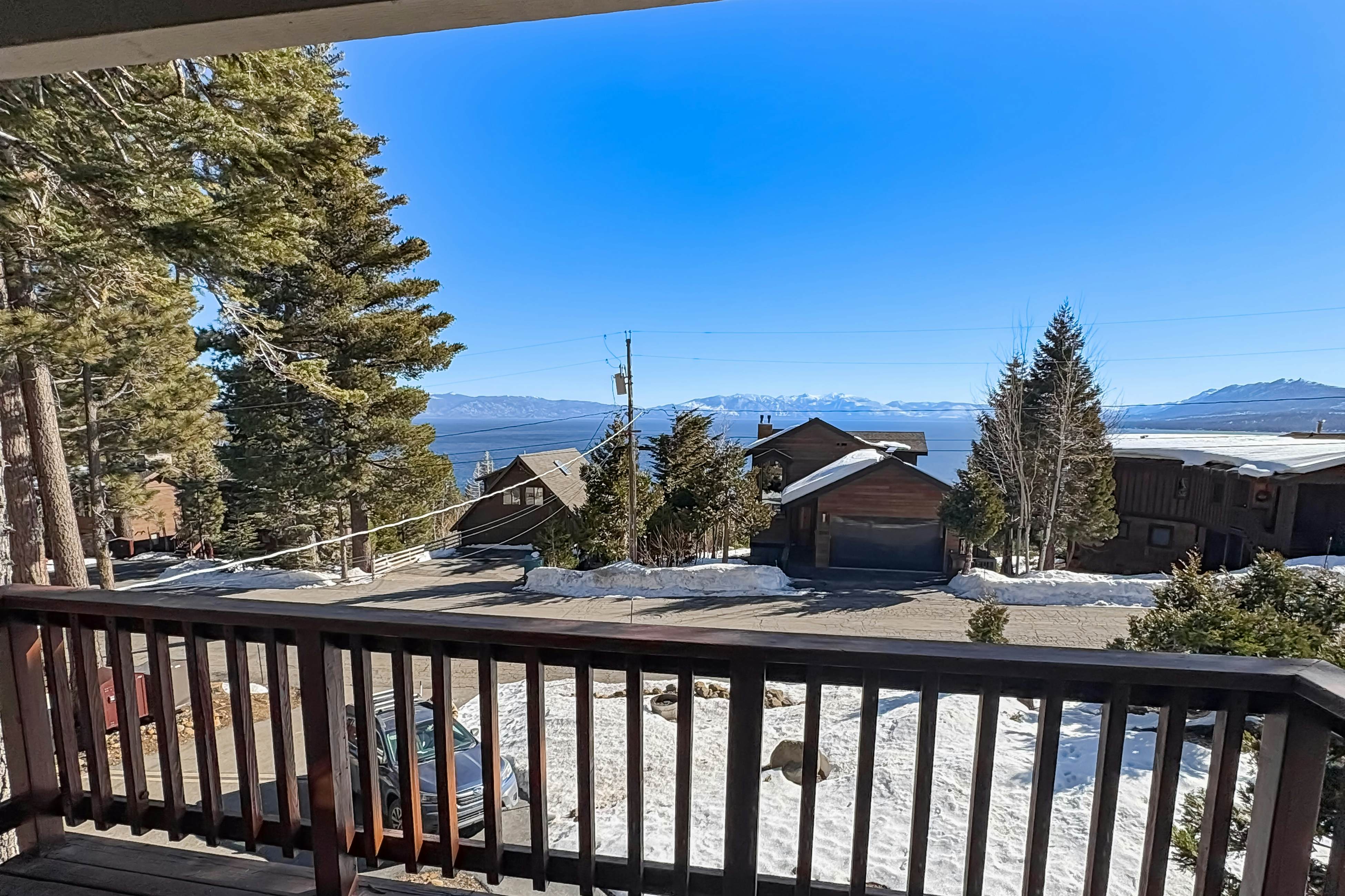 Spectacular Lake Views