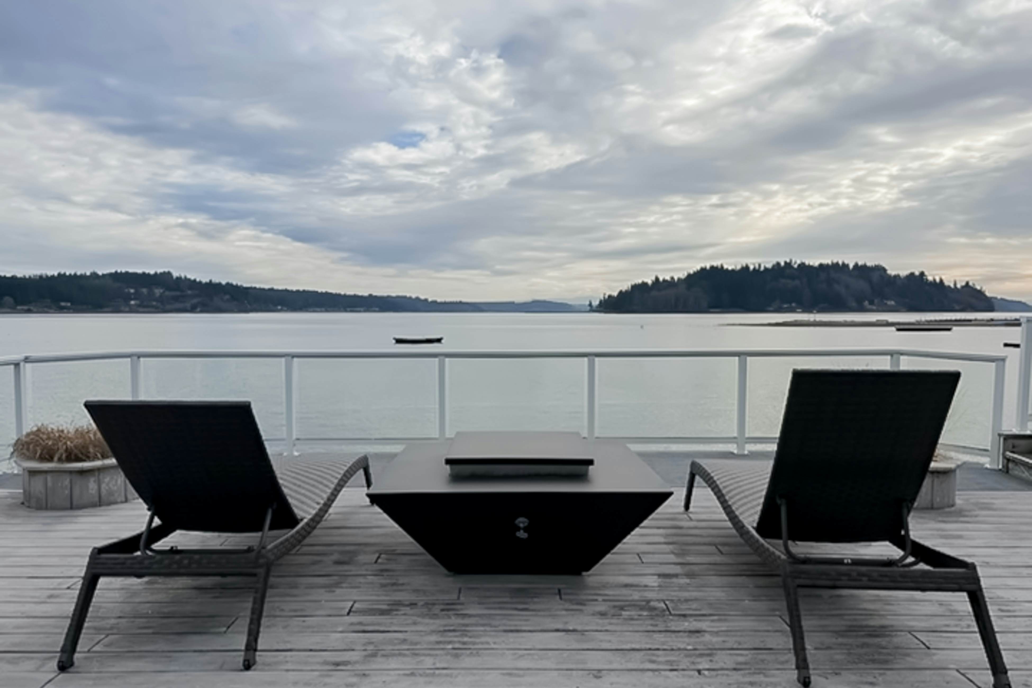 Shaws Cove Beachouse