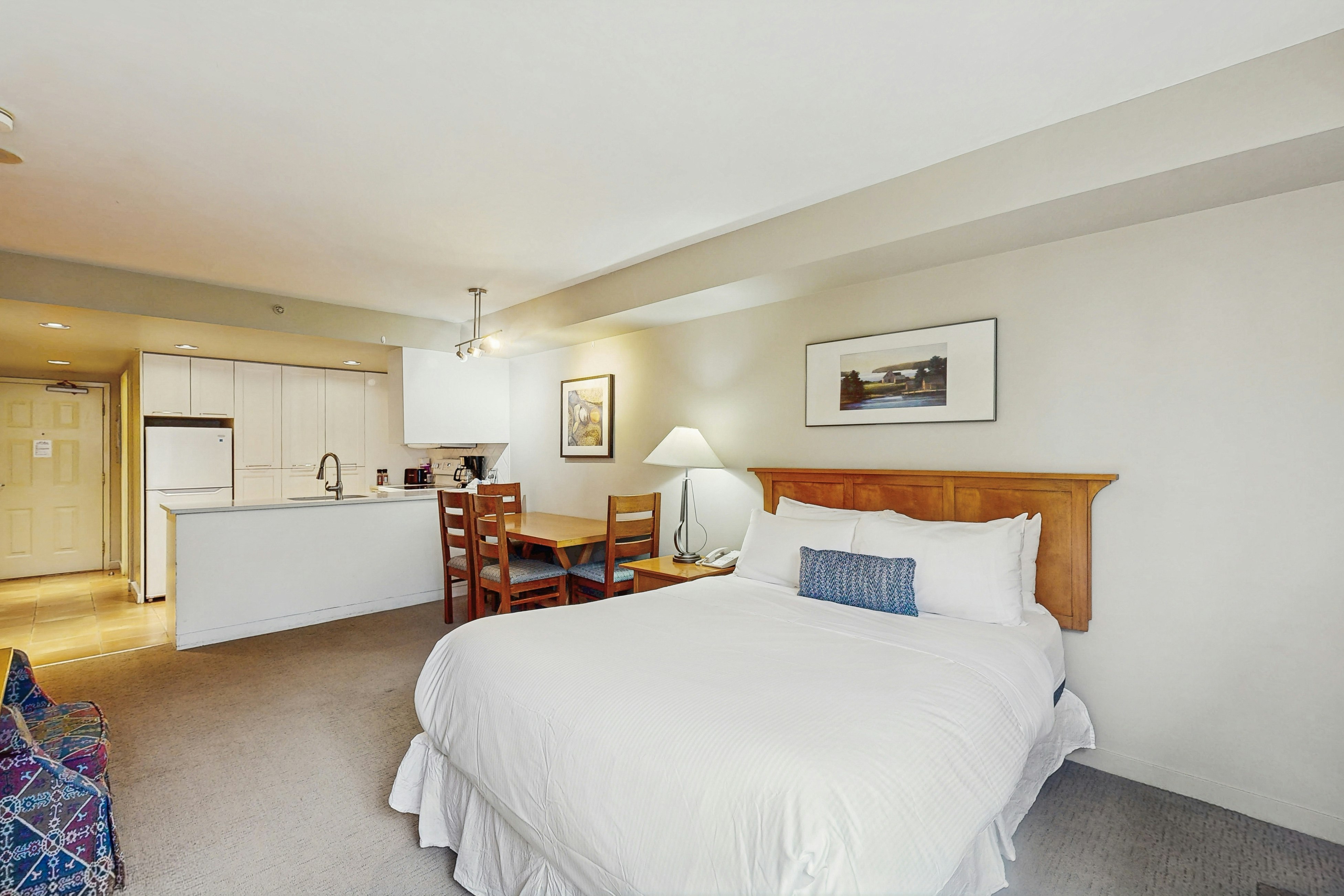 Whistler Peak Lodge 202