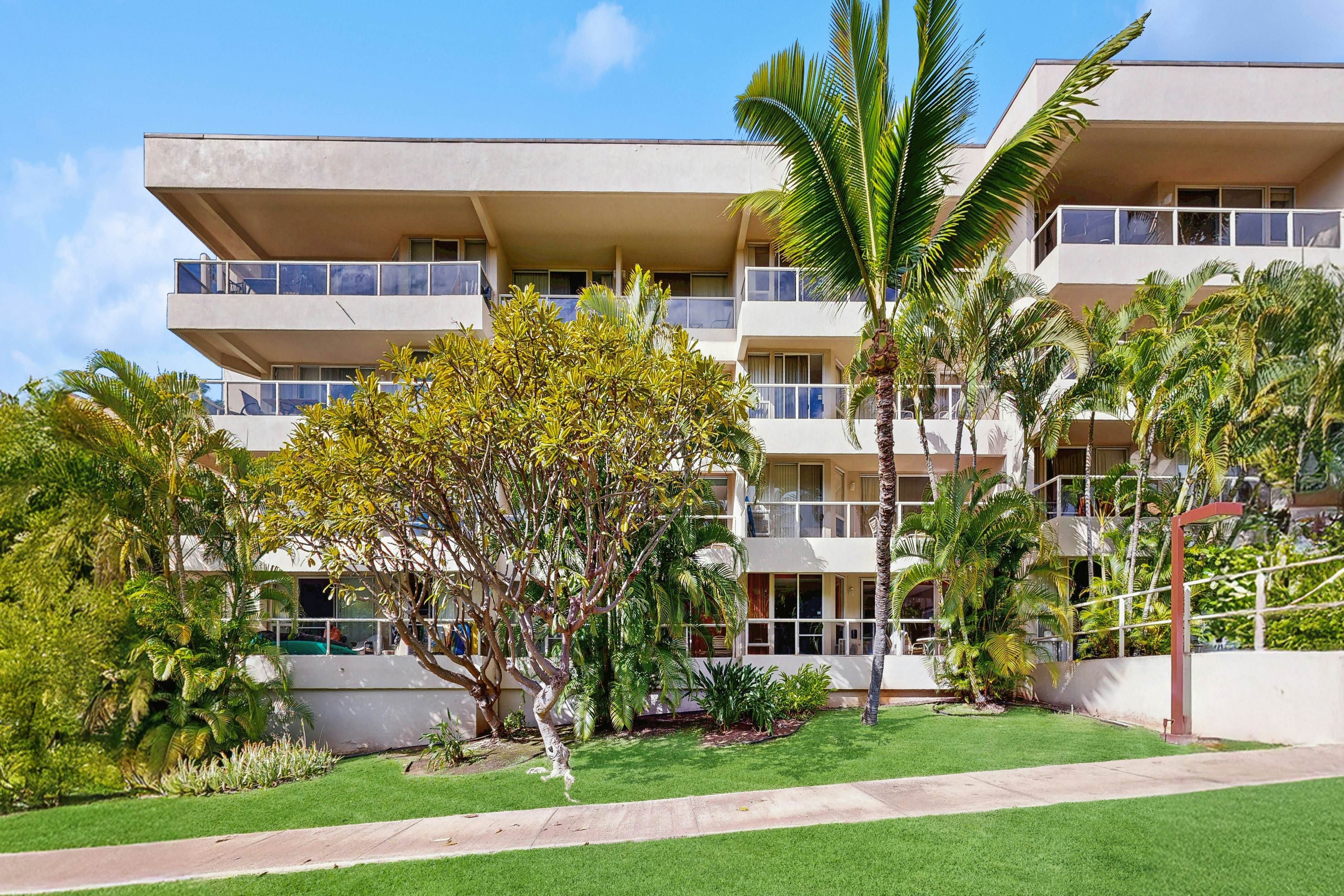 Maui Banyan Q203 [Whole Condo]