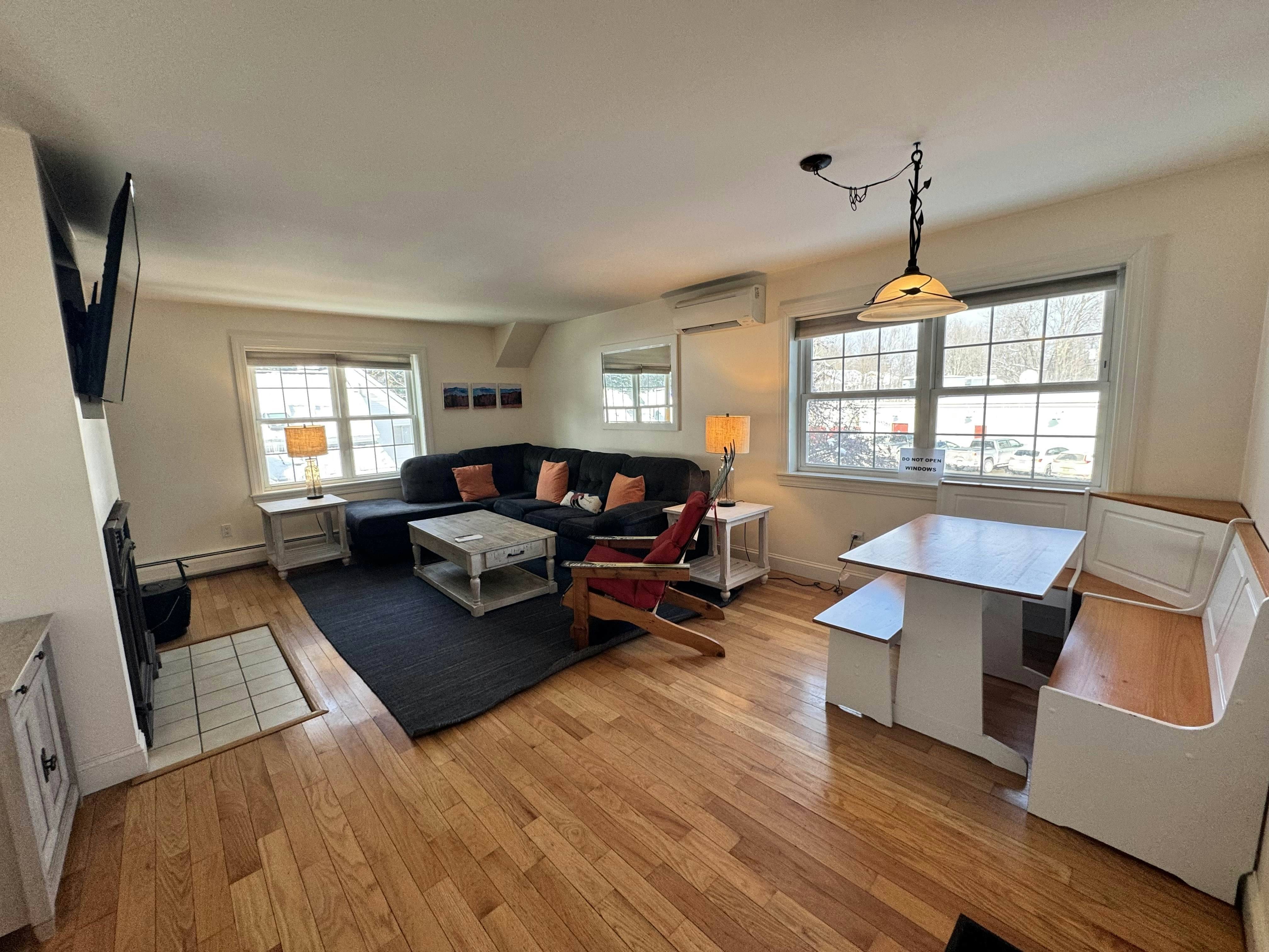 Cozy Stowe Village Retreat