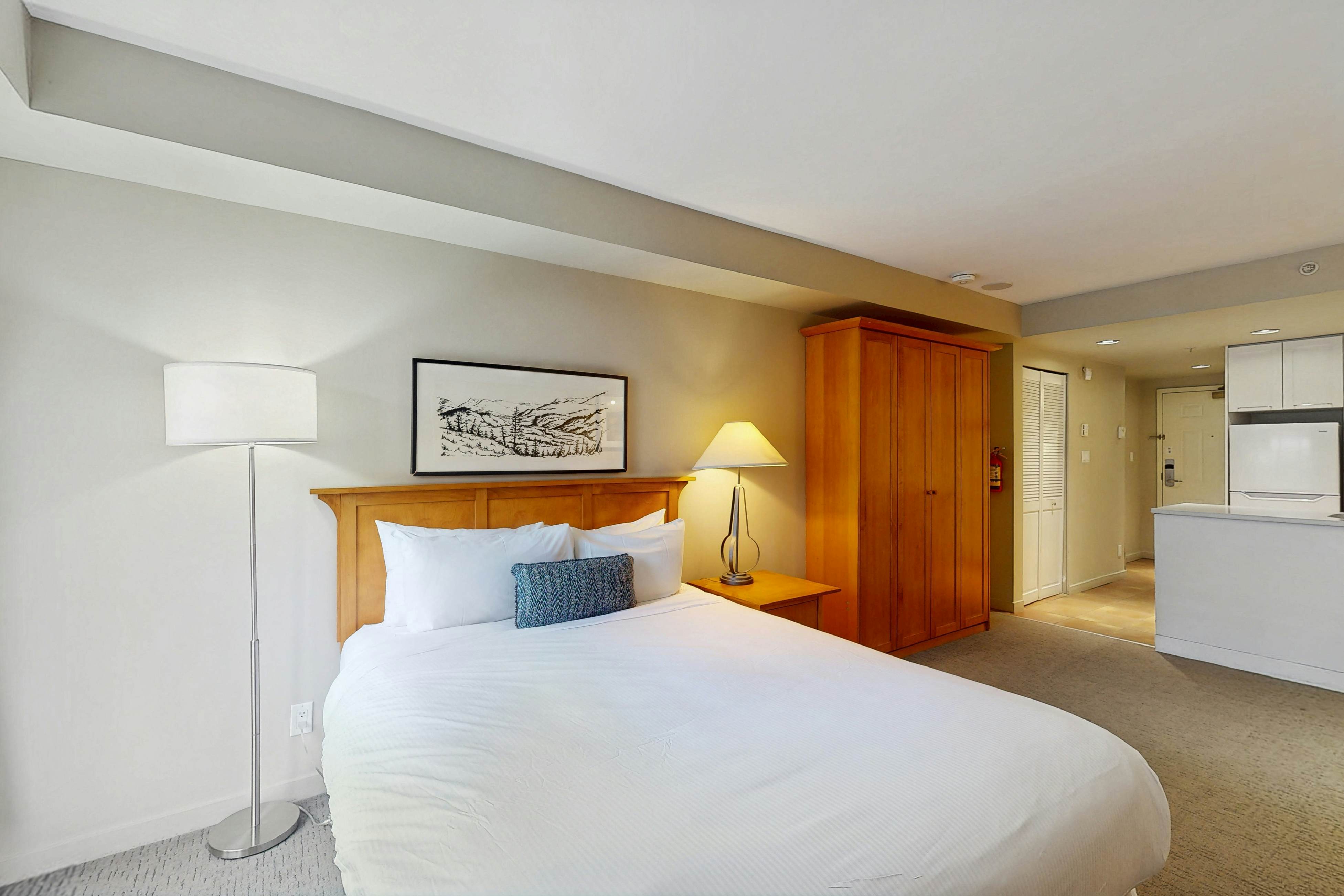 Whistler Peak Lodge 302