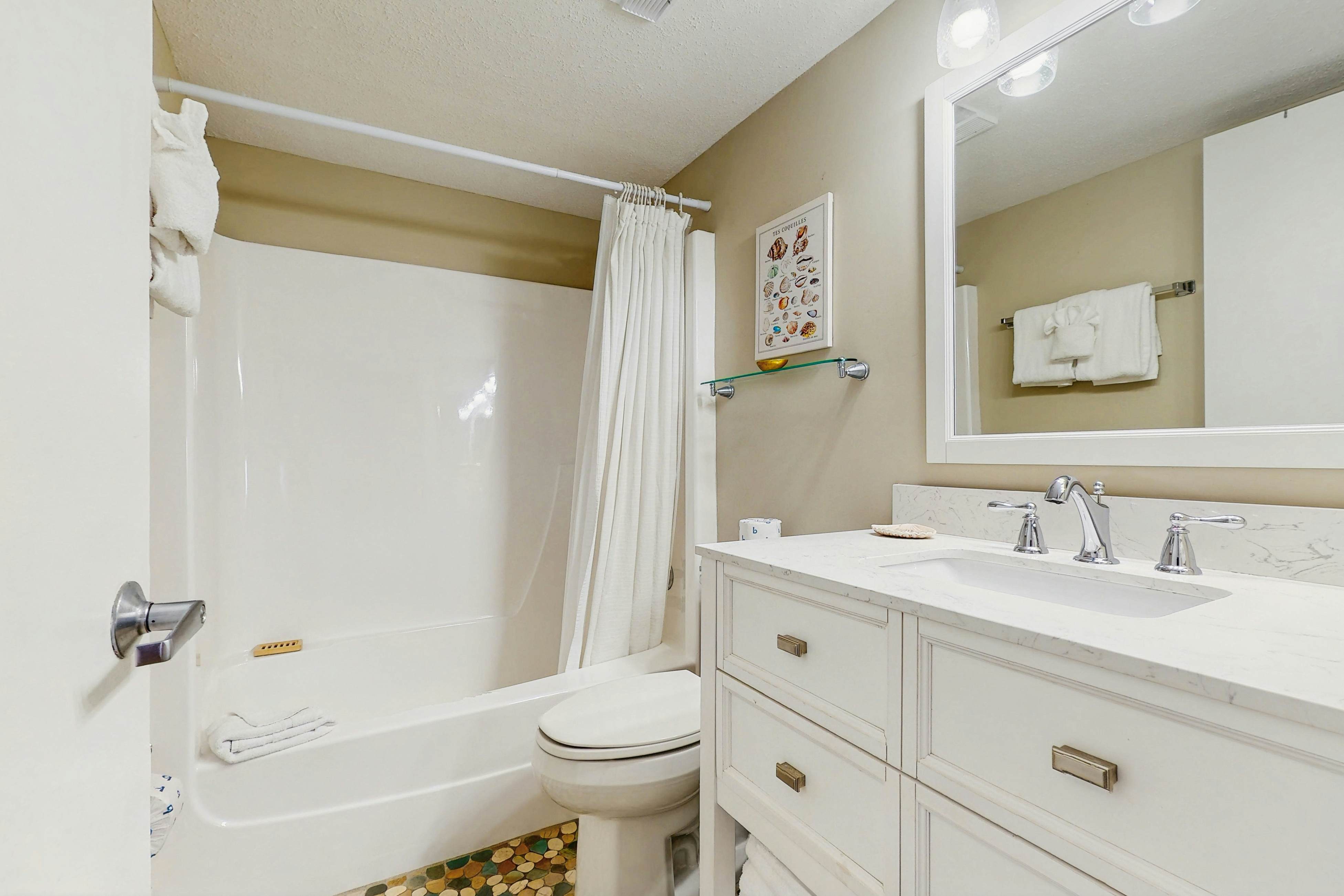 Pinnacle Port C2-702 - Seas The Day