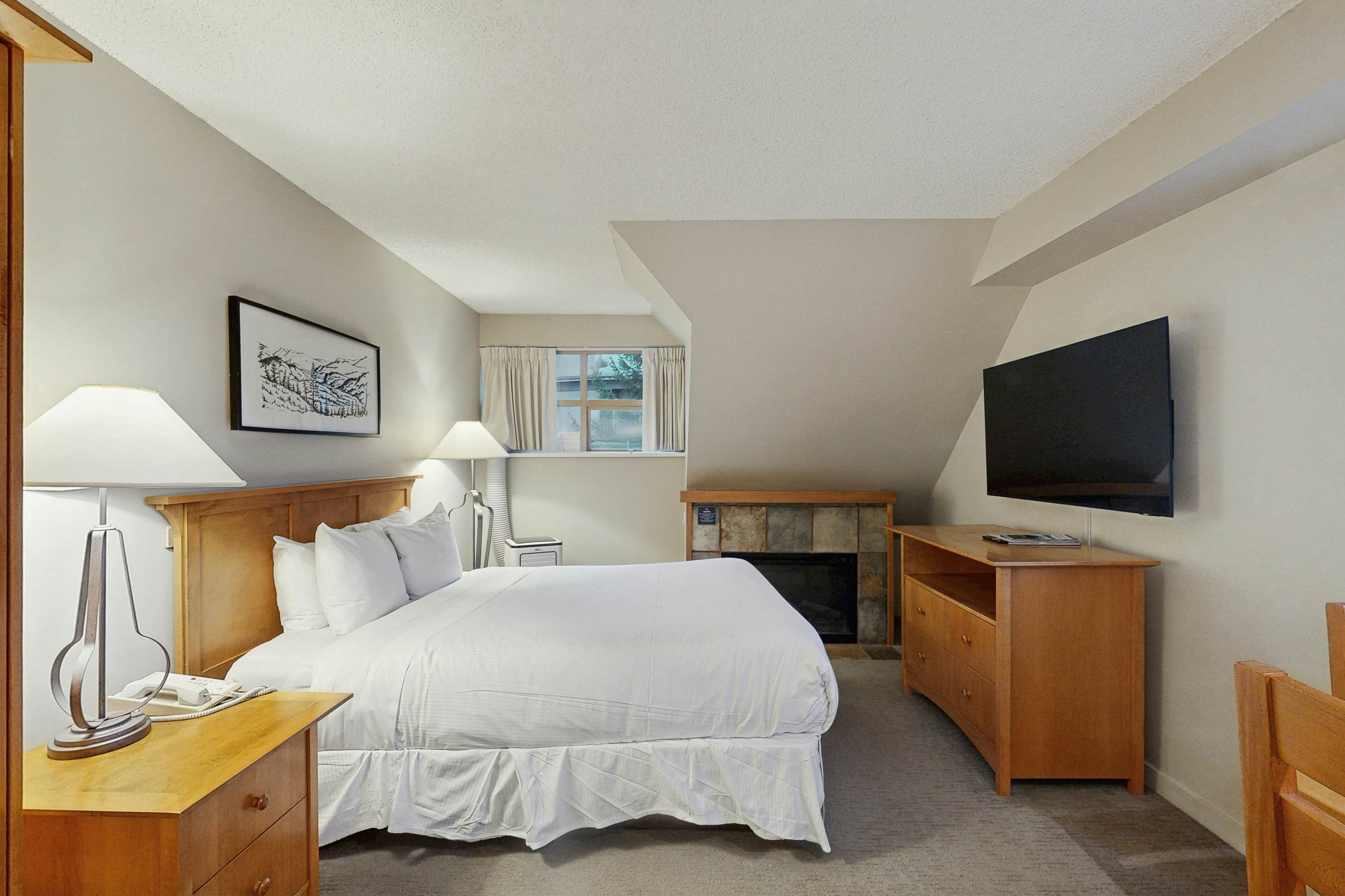 Whistler Peak Lodge 4401