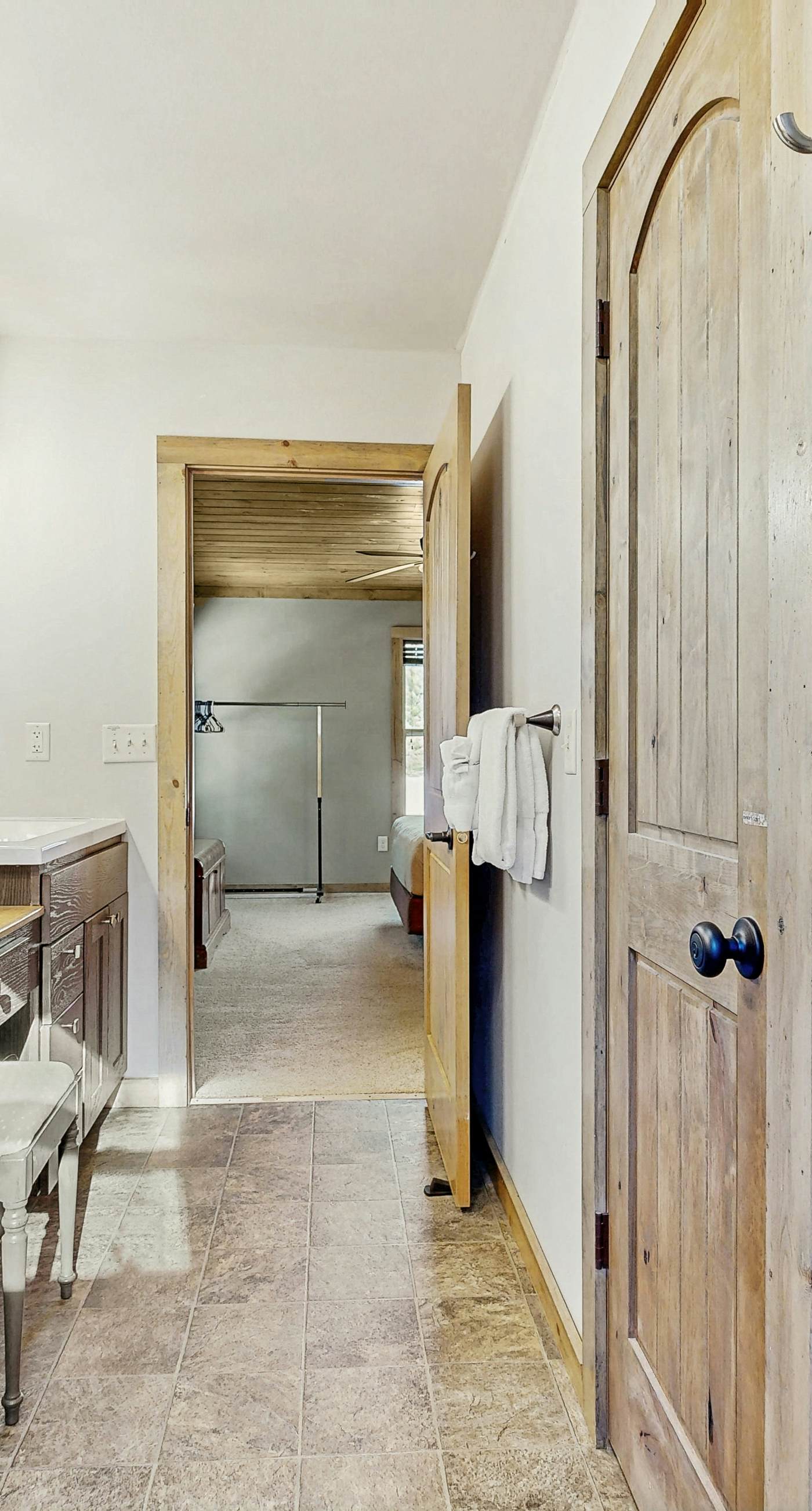 Cali's Fawn Lake Haven