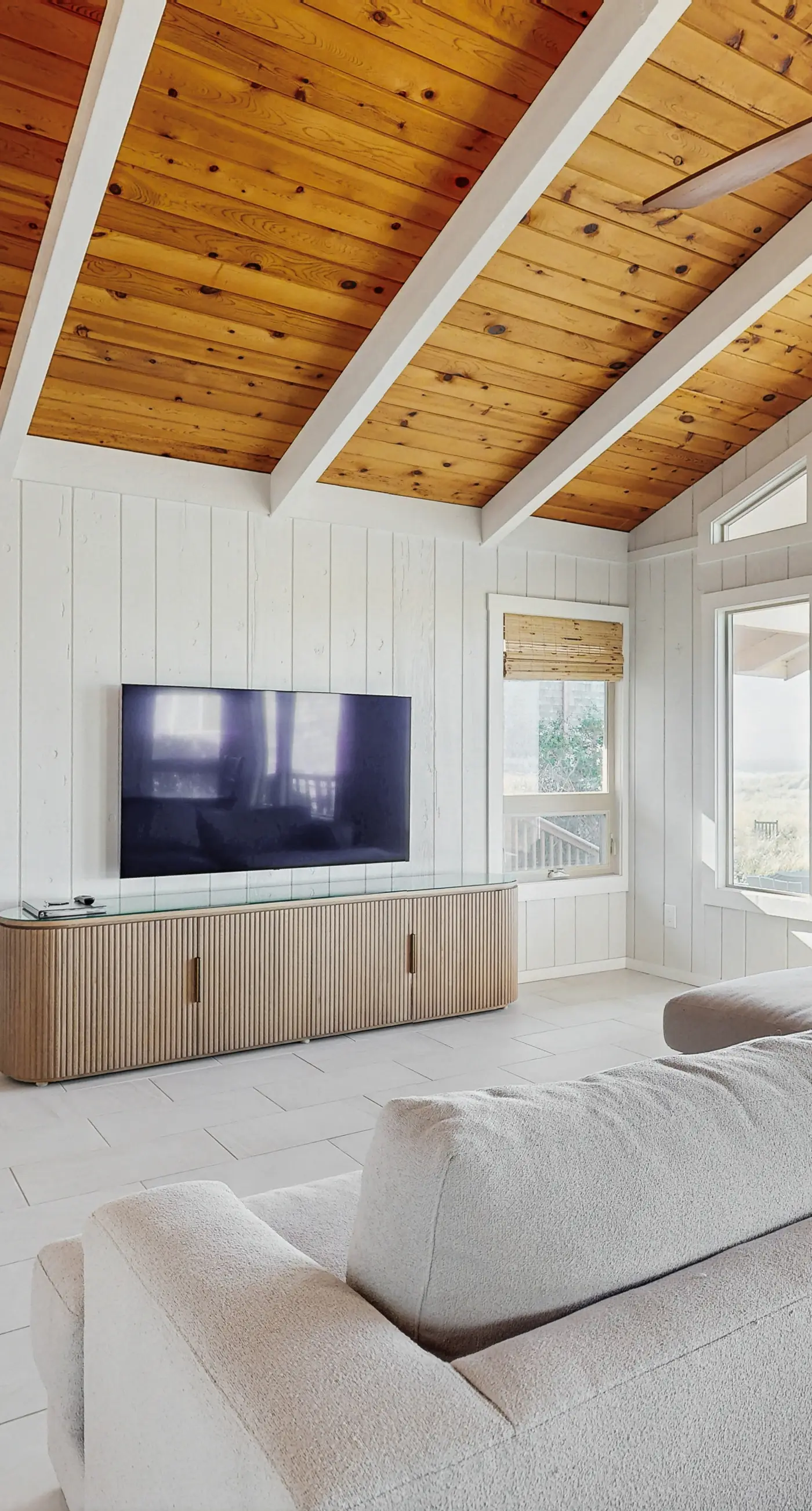 Little Pink Beach House - MCA 50622