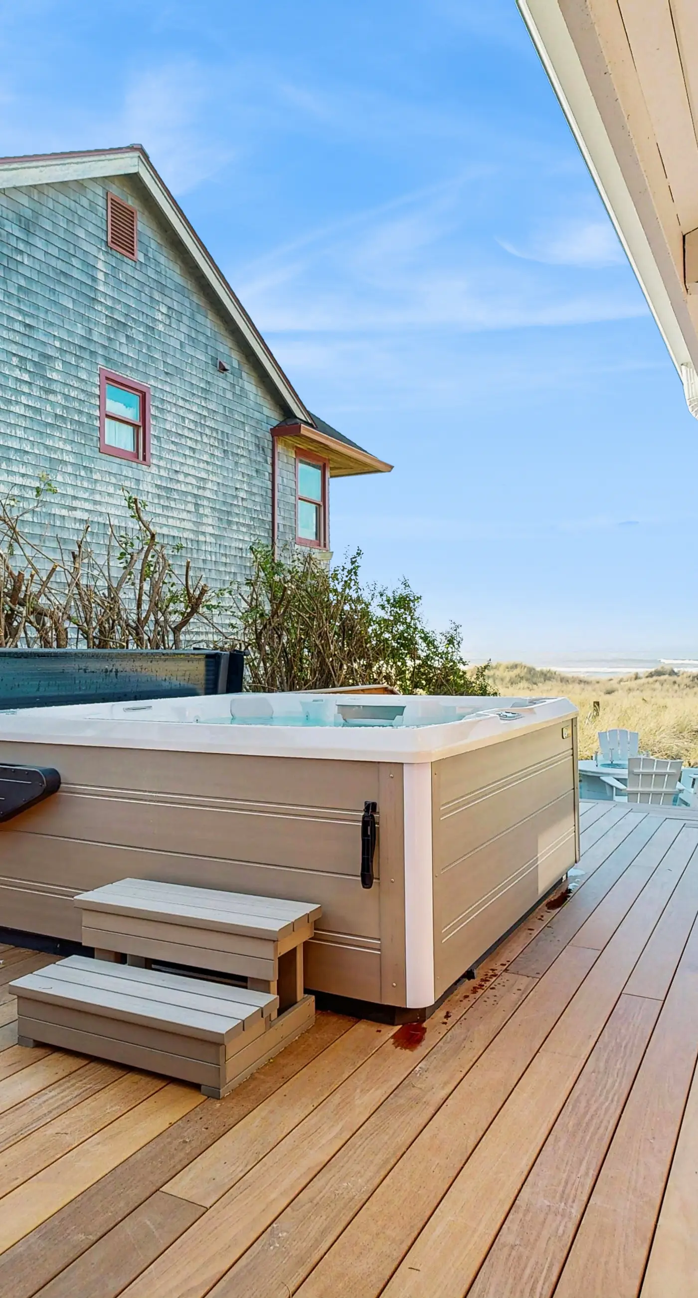 Little Pink Beach House - MCA 50622