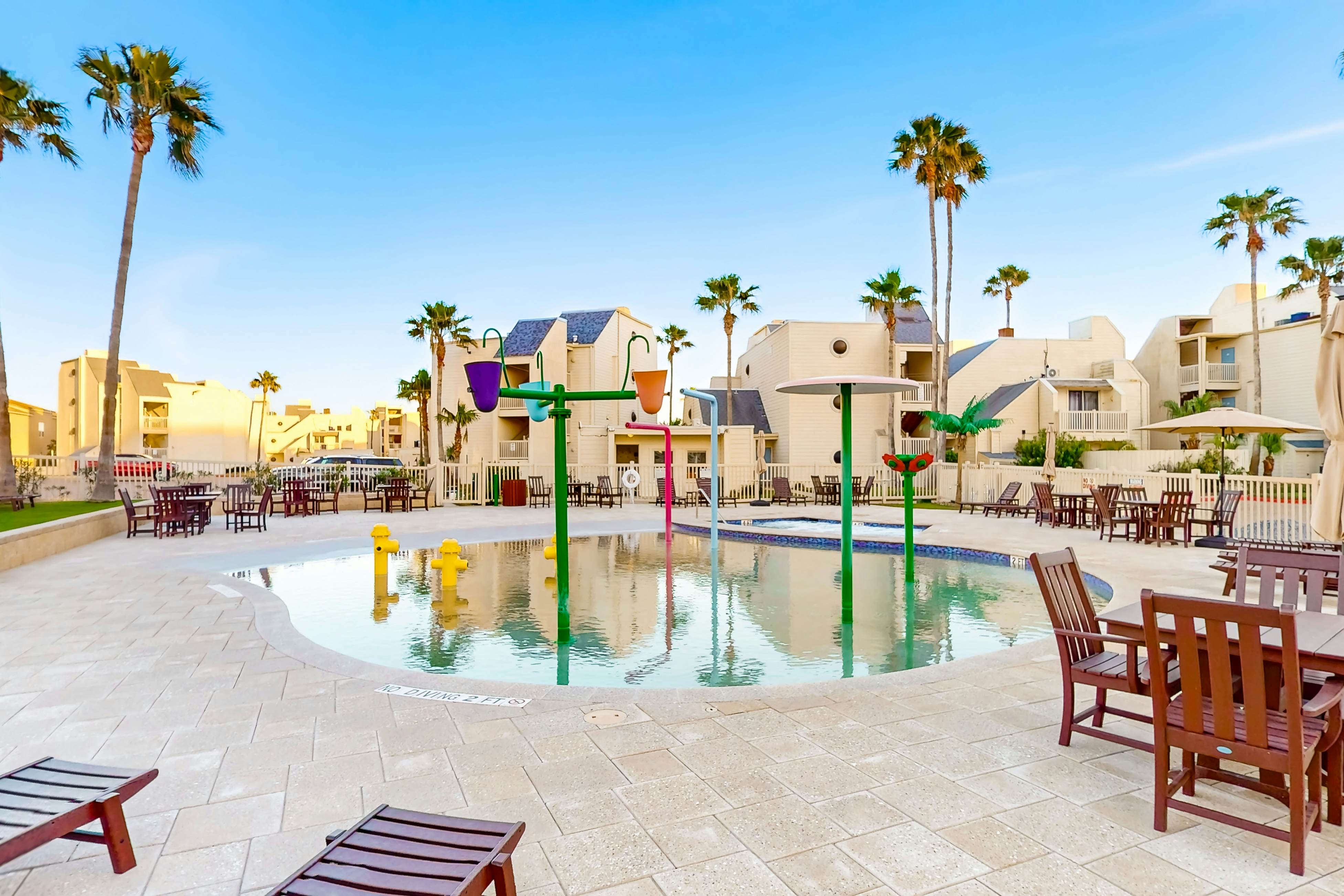 Solare Garden Villa 679F