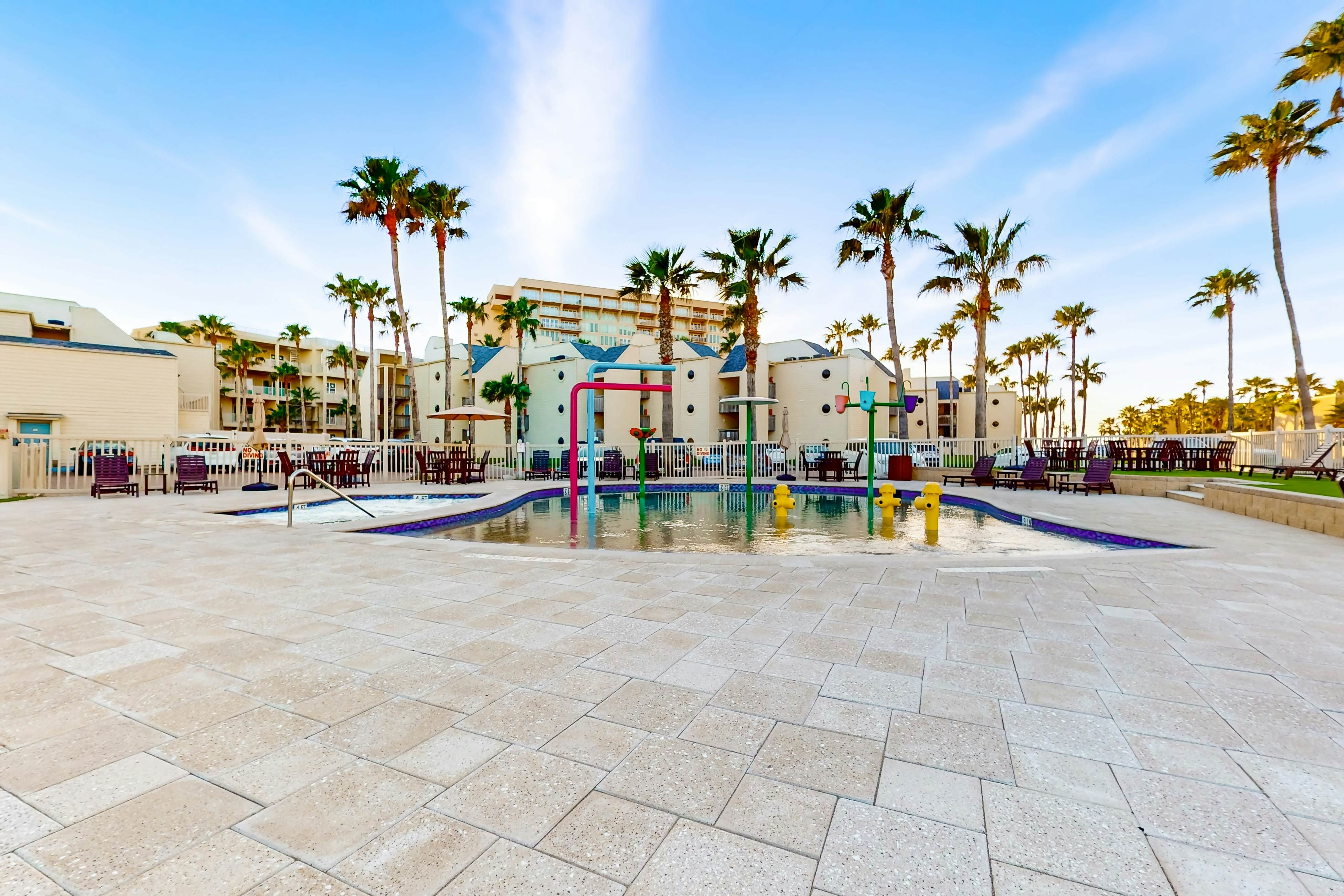 Solare Garden Villa 679F