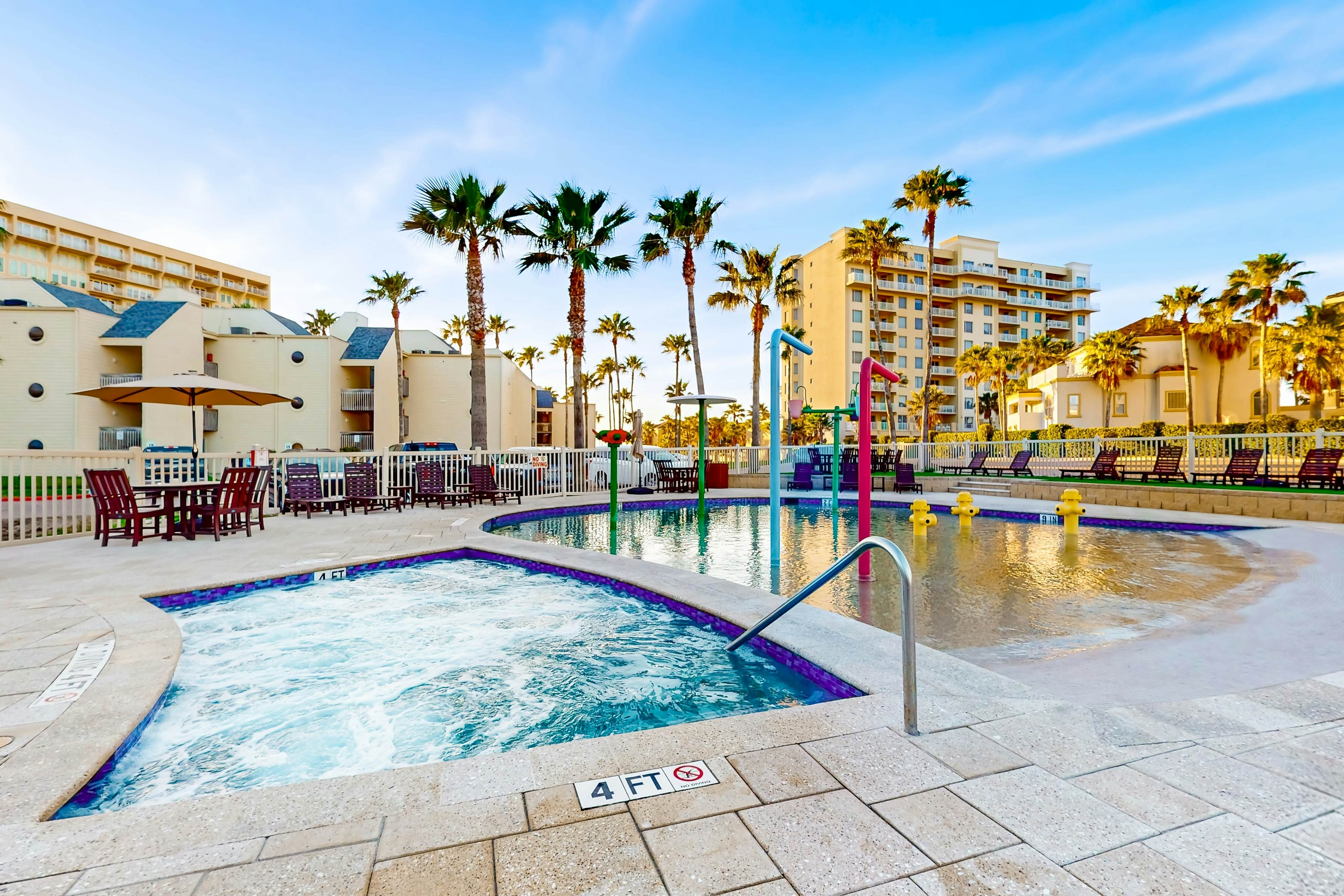 Solare Garden Villa 679F