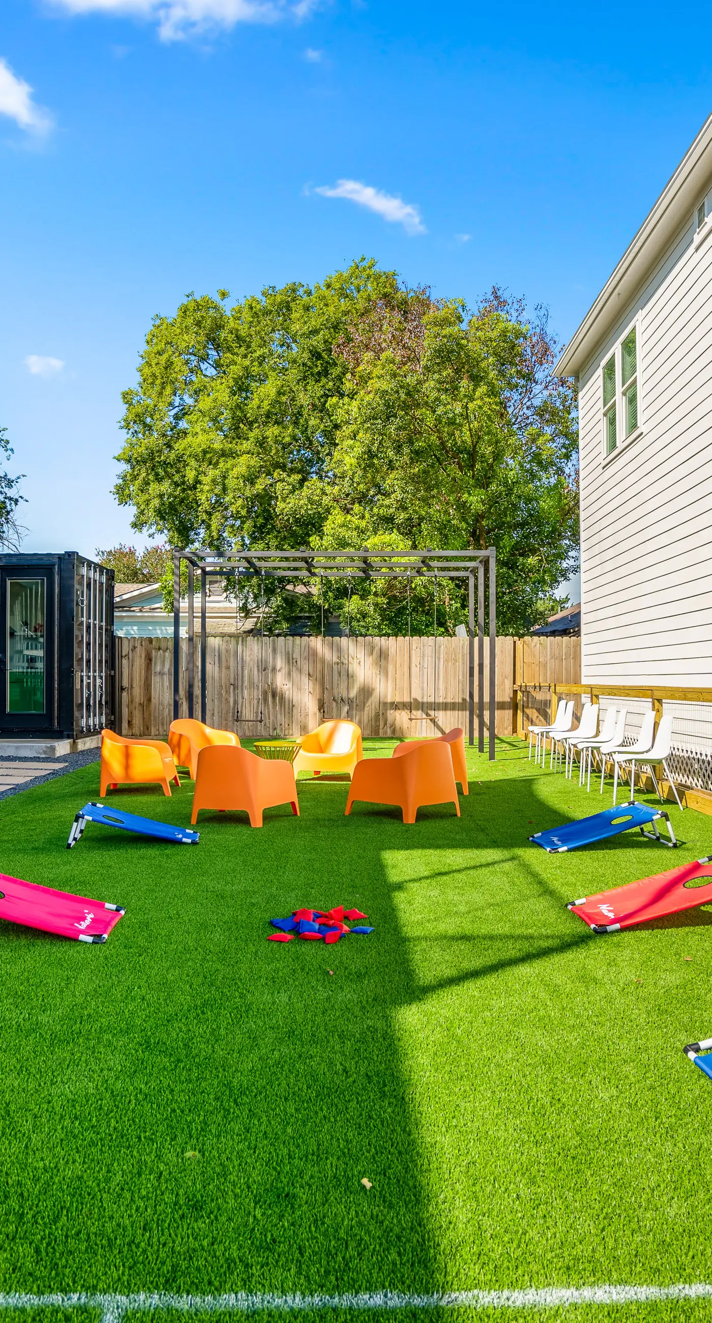 Avocado Container at EADO Juicebox