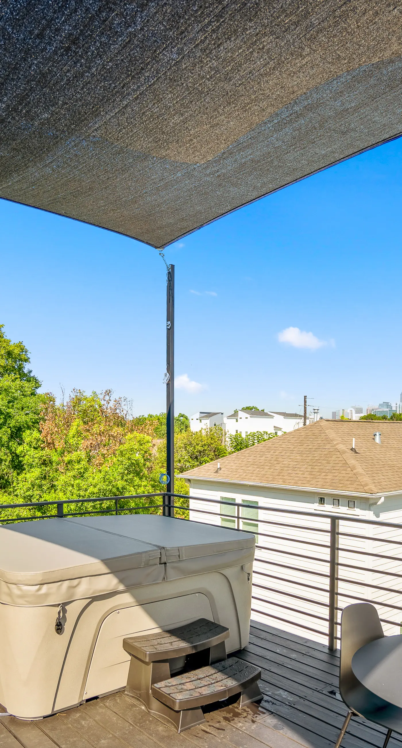 Avocado Container at EADO Juicebox