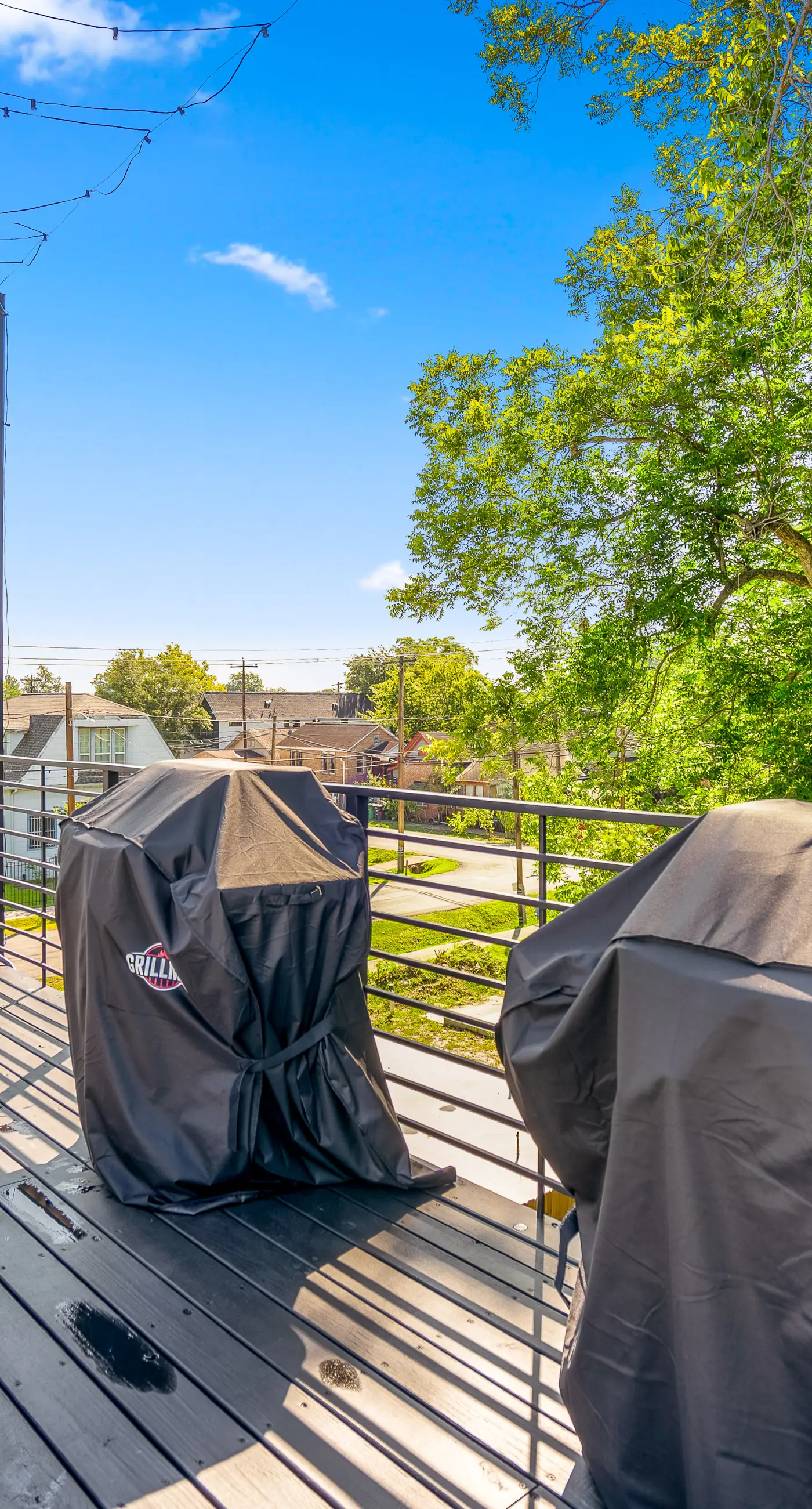 Avocado Container at EADO Juicebox