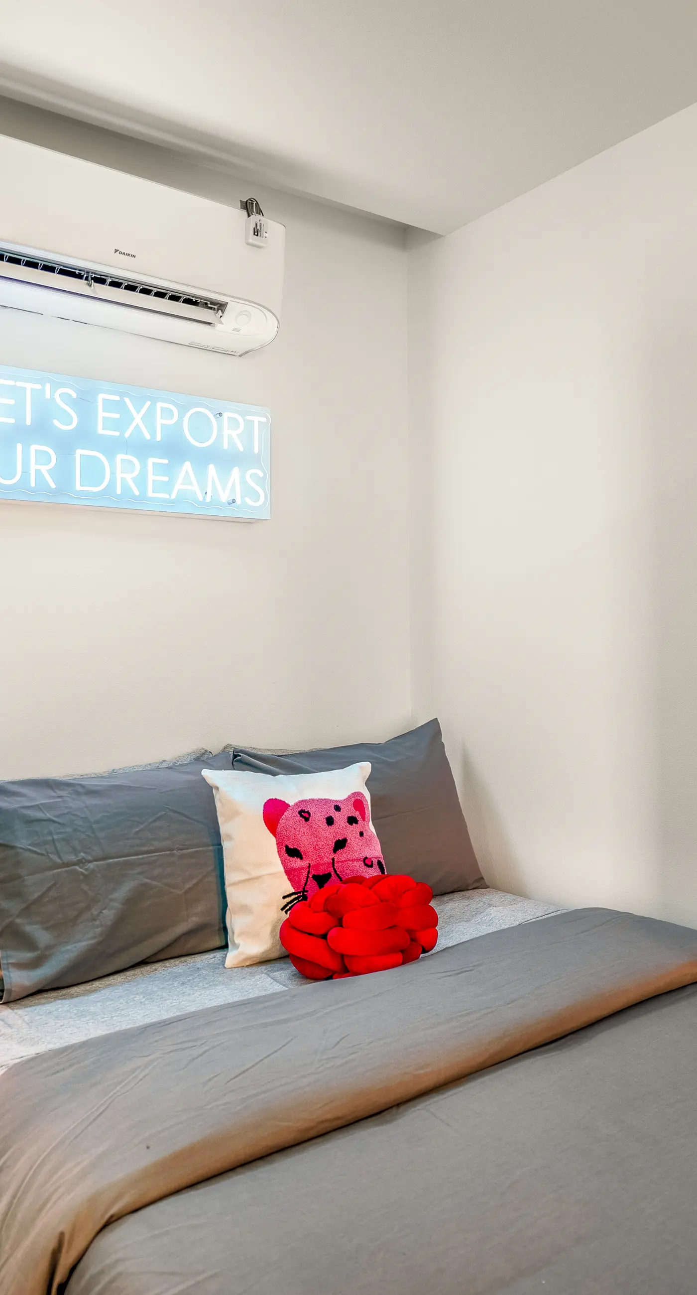 Avocado Container at EADO Juicebox