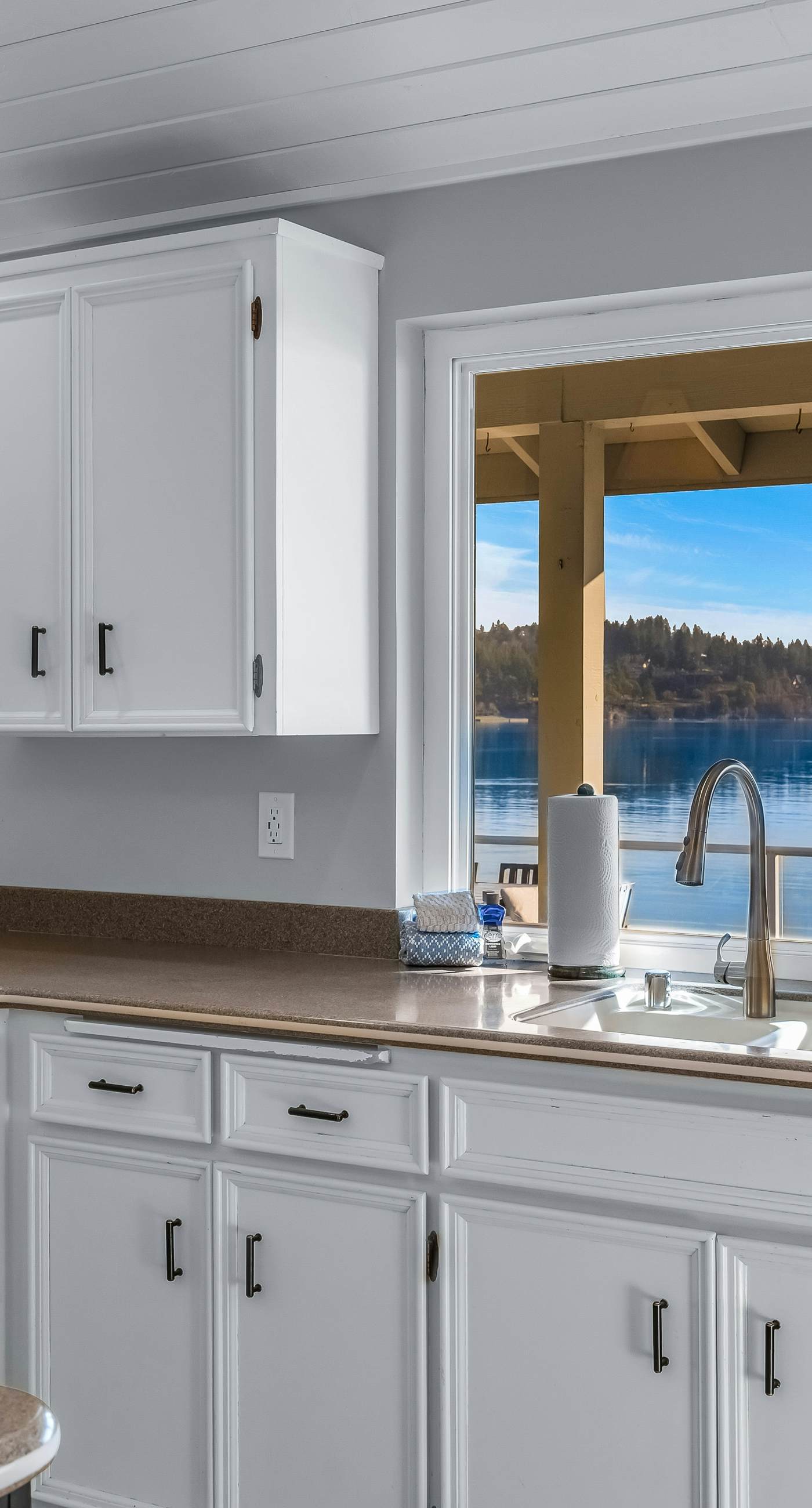 Shaws Cove Beachouse