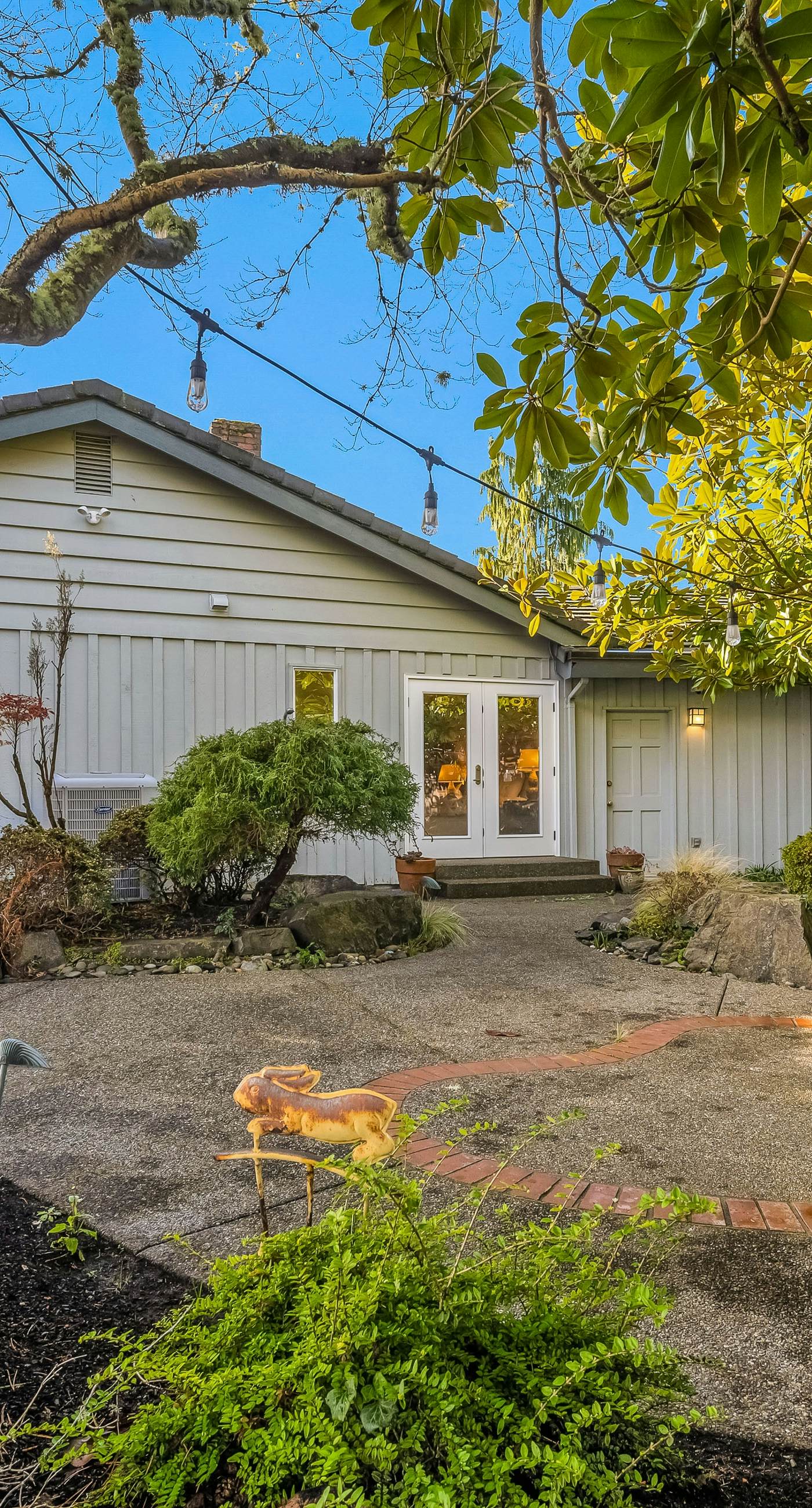 Shaws Cove Beachouse