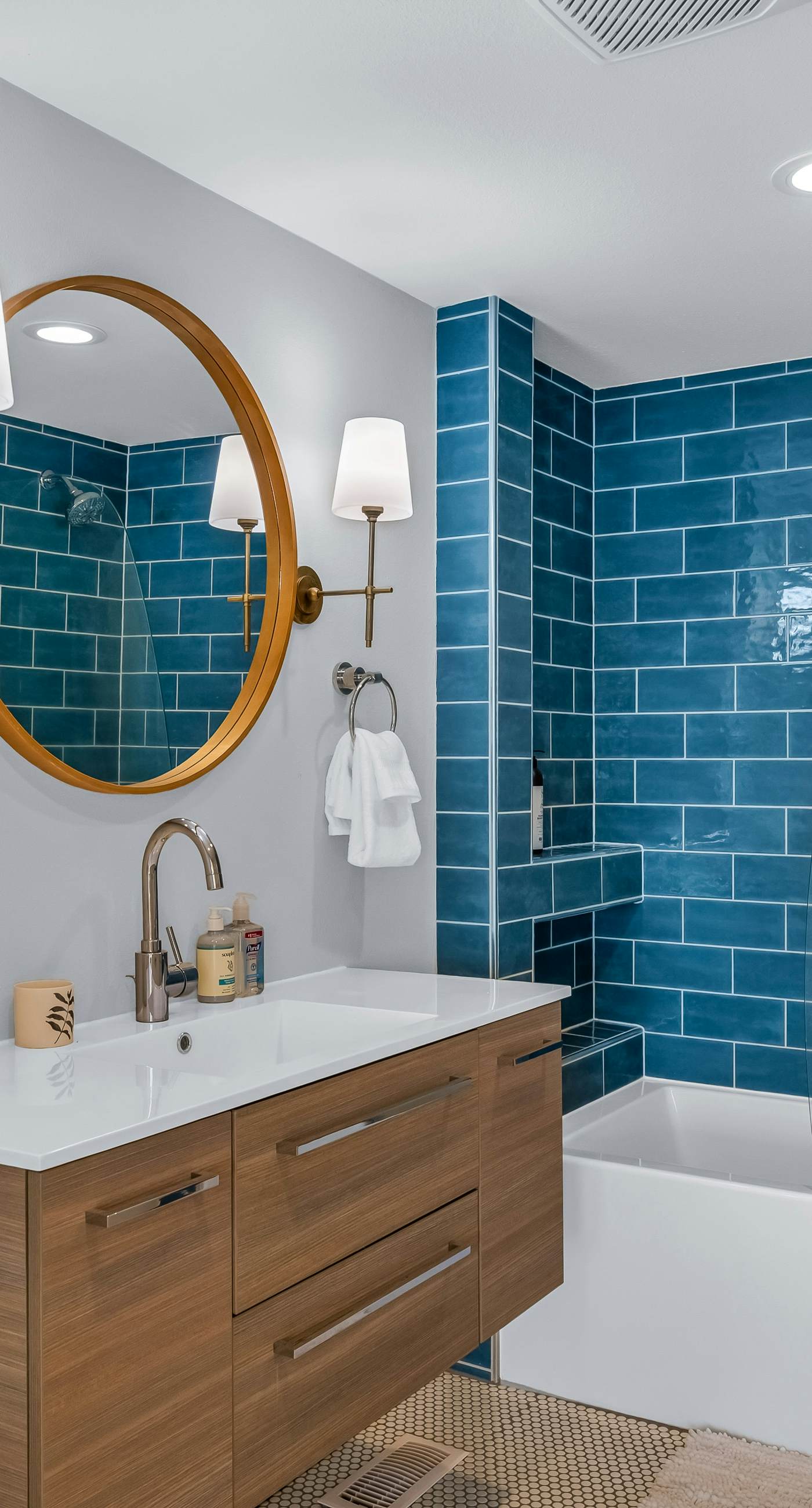 Shaws Cove Beachouse