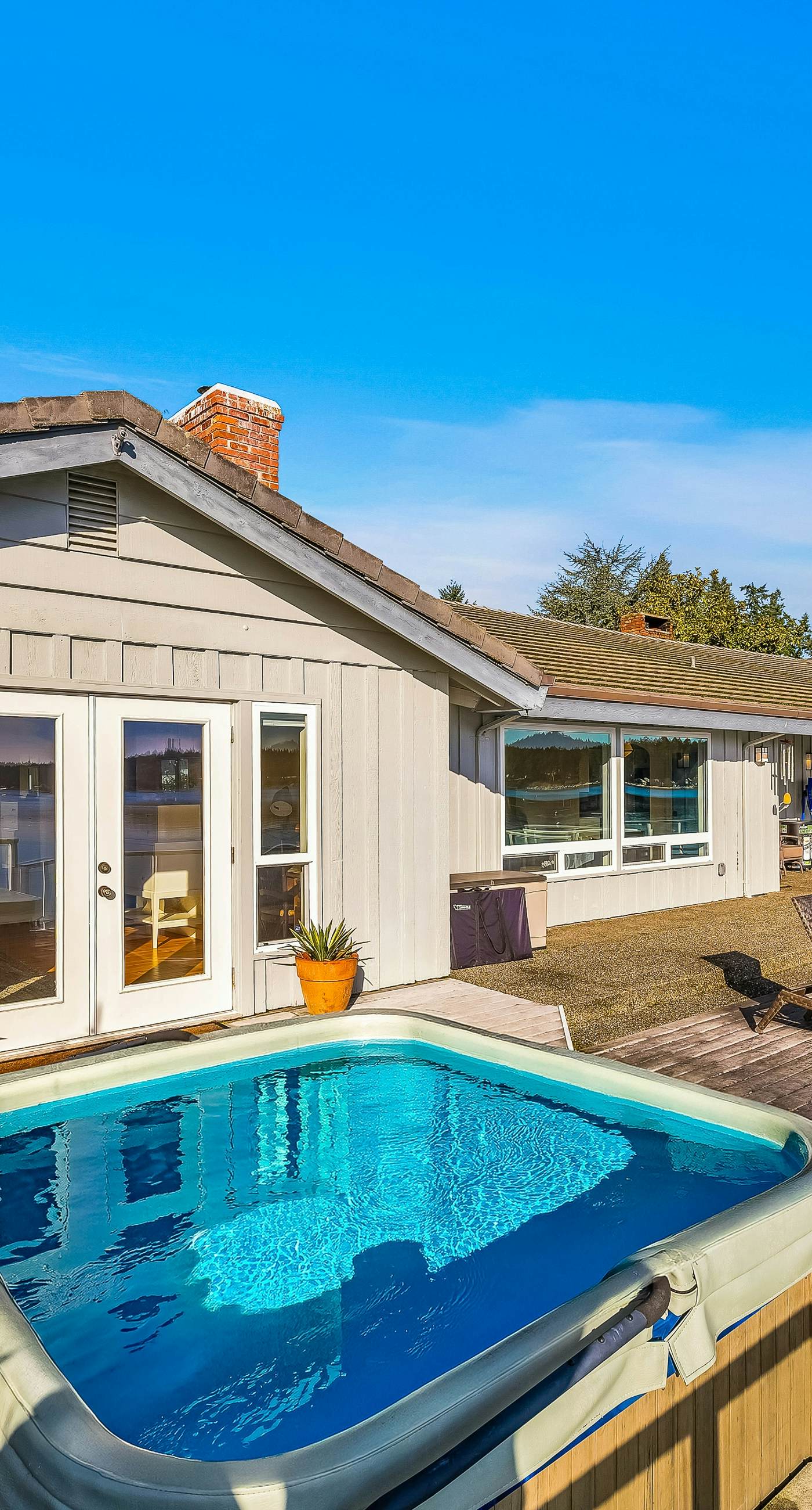 Shaws Cove Beachouse