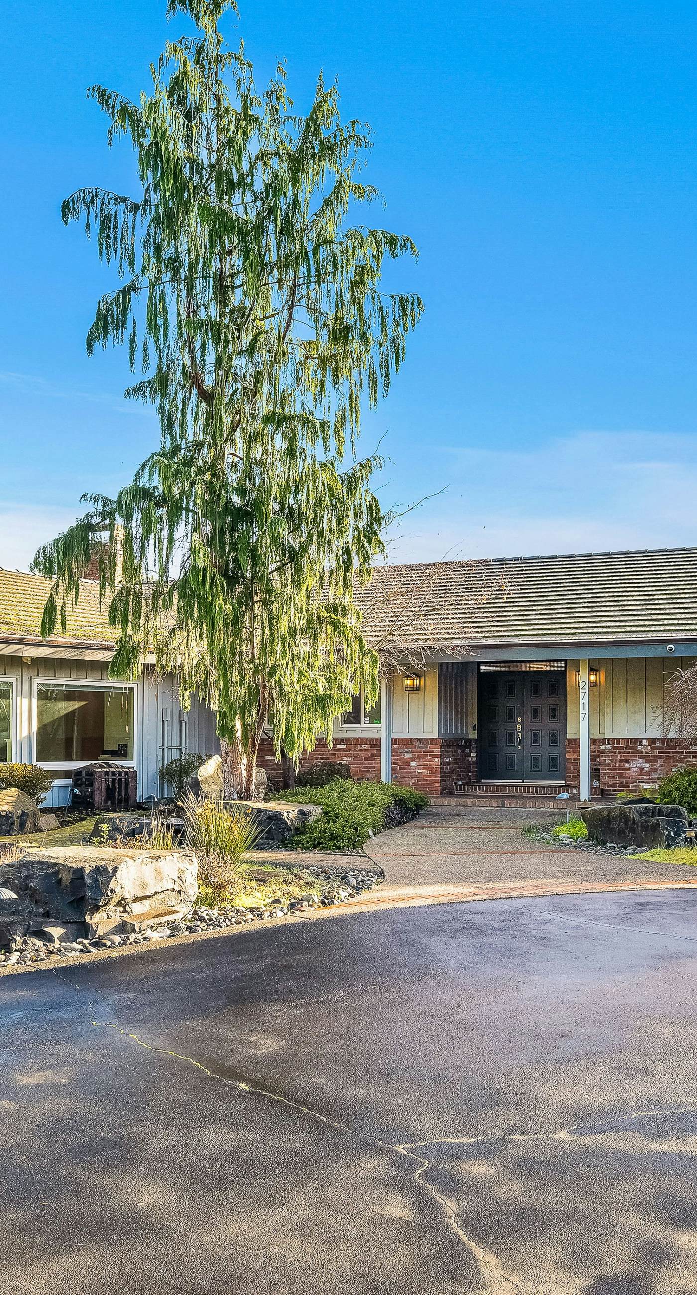 Shaws Cove Beachouse