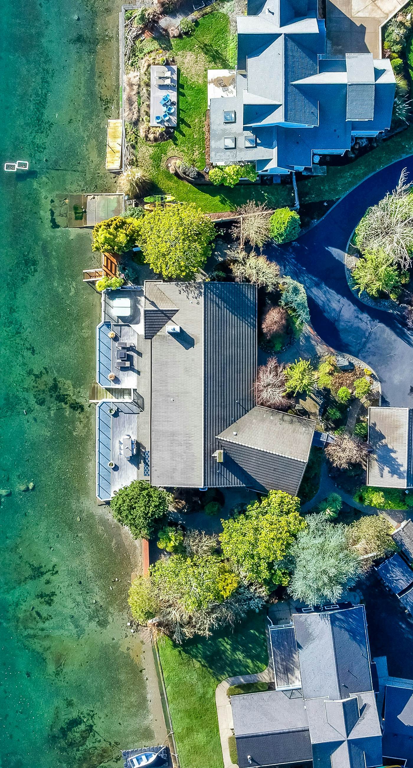 Shaws Cove Beachouse