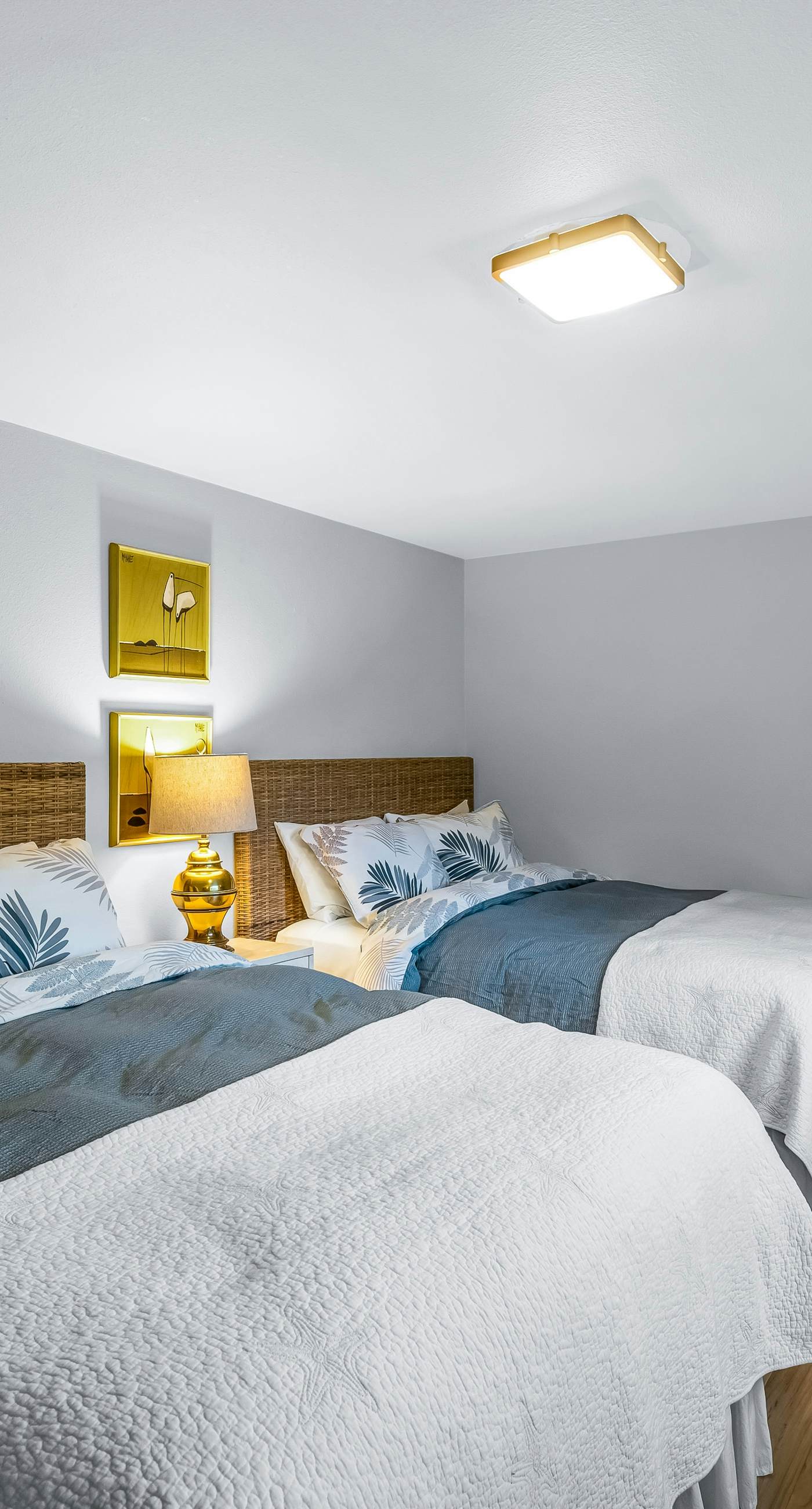 Shaws Cove Beachouse