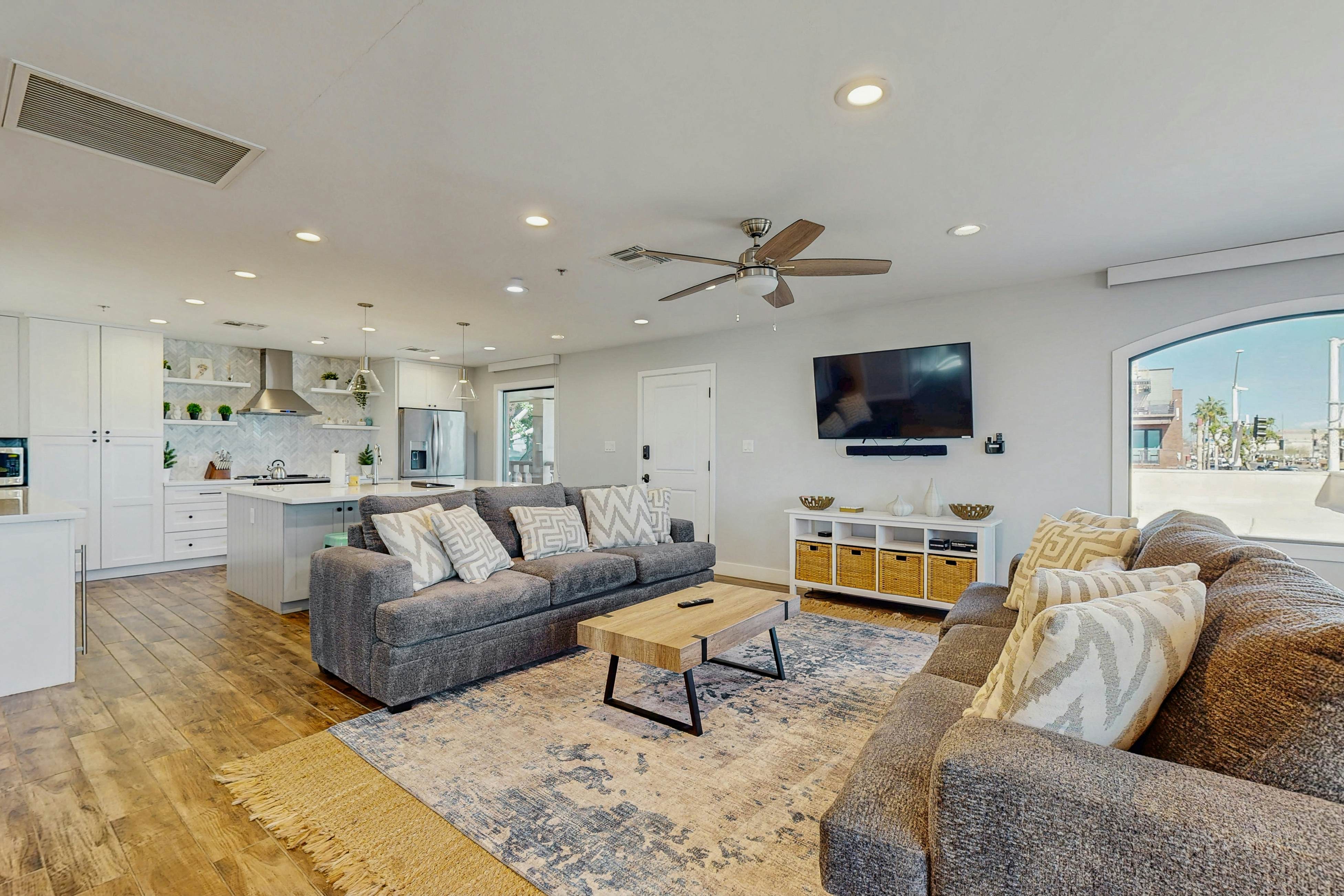 The Scottsdale Stroll #200