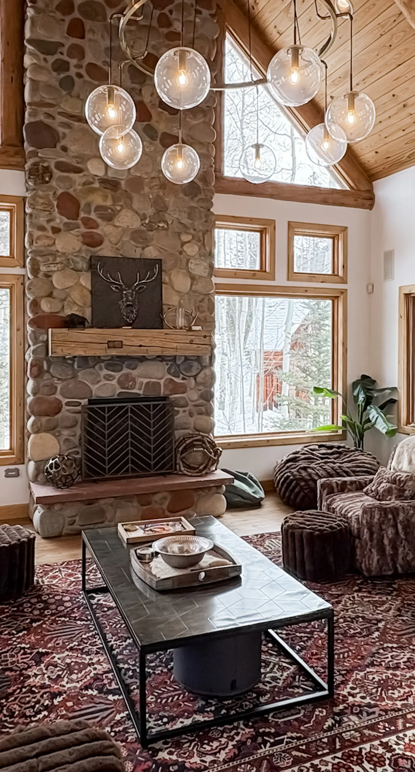 Palmyra 94 - Mountain Tranquility