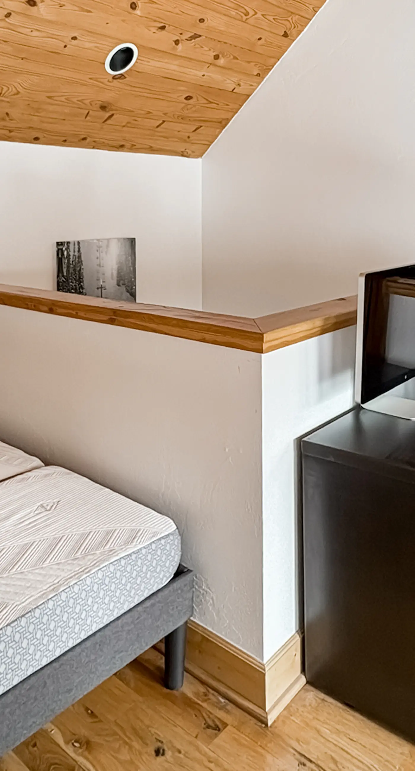 Palmyra 94 - Mountain Tranquility