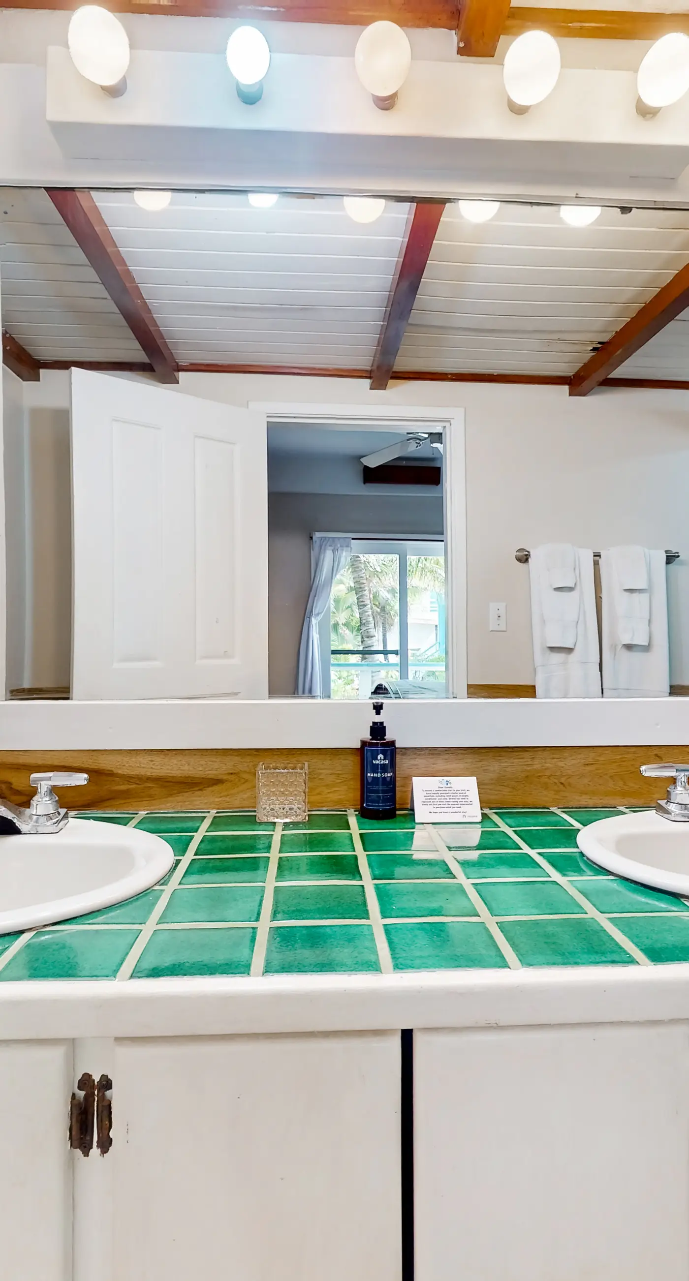 Condo 28 at Beachside Villas -Gold Standard Certified