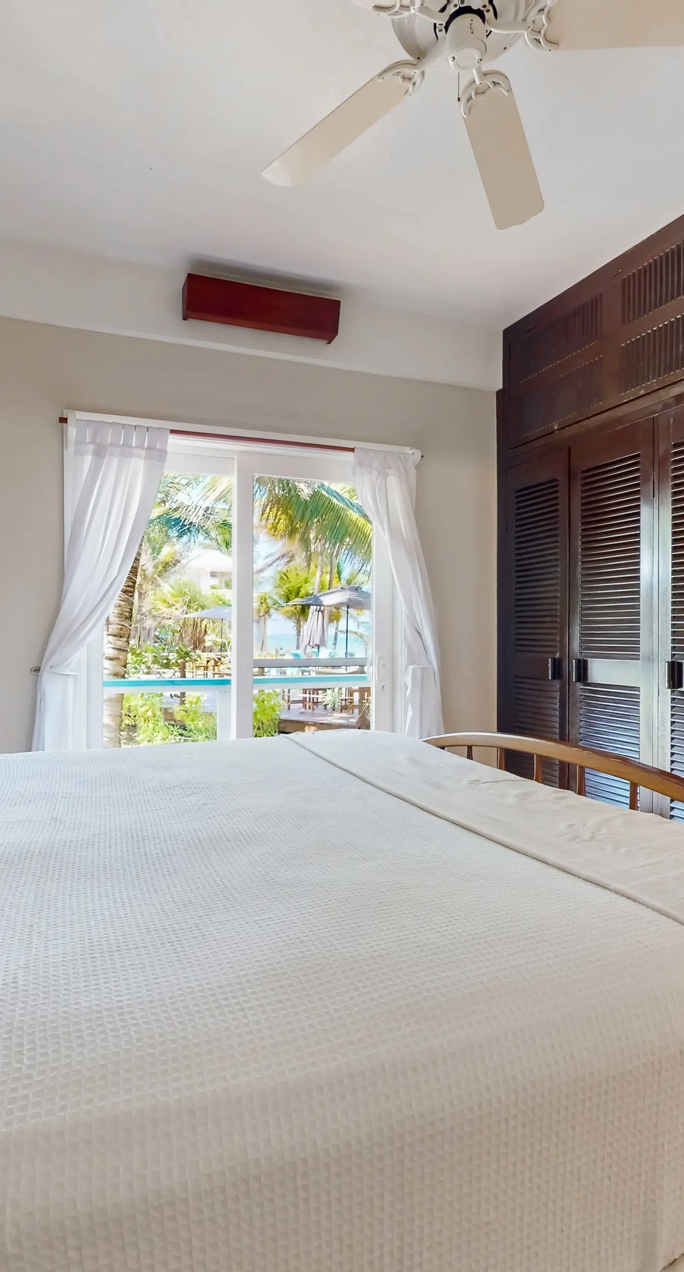 Condo 28 at Beachside Villas -Gold Standard Certified