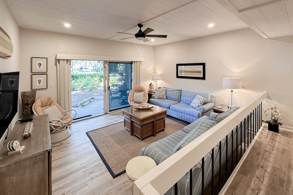 Harbour Town Stoney Creek Townhouse | Balconies, Pool, Golf and Tennis! — Hilton Head, SC — vacation rental