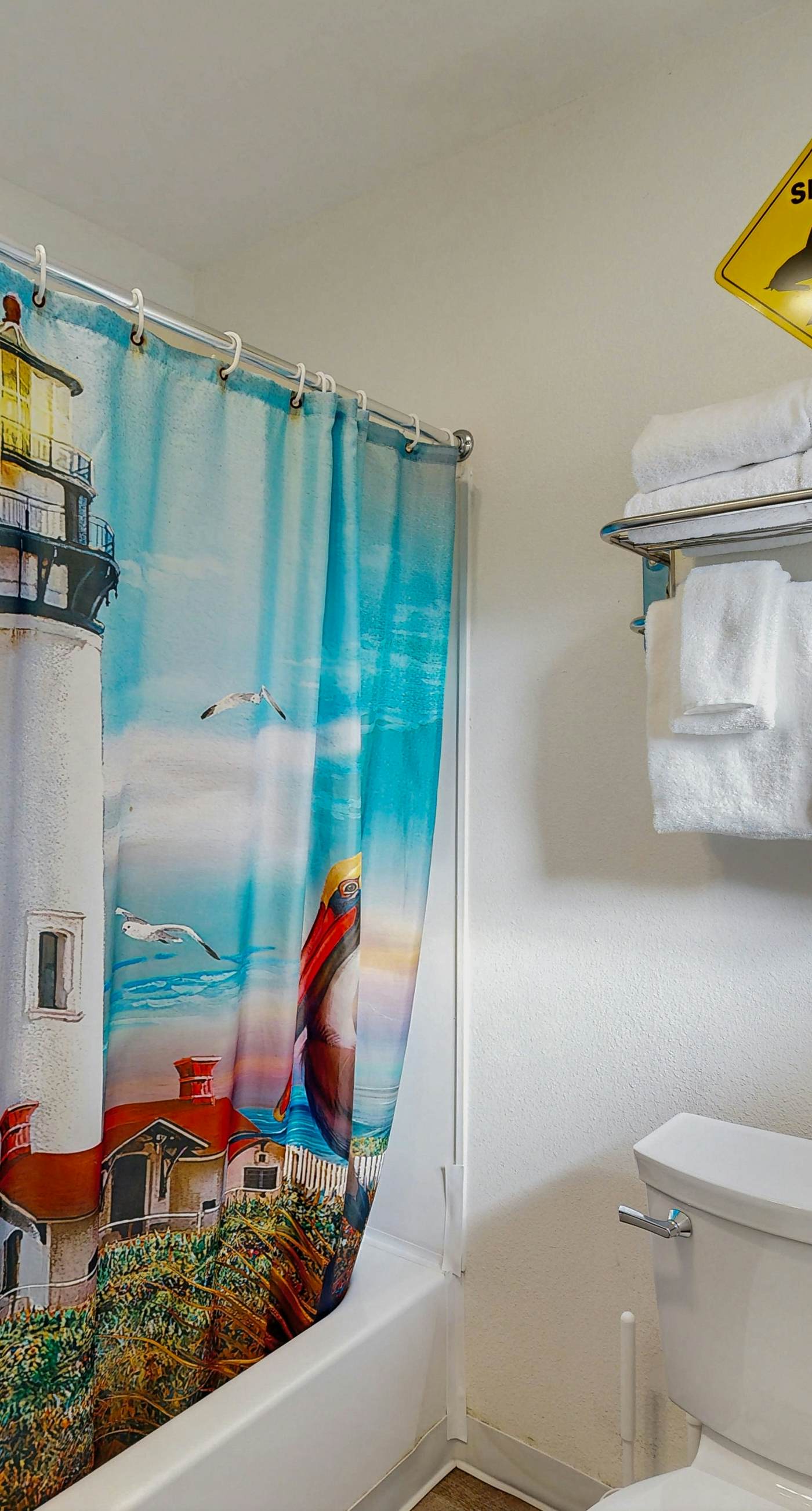 Lamplighter Inn - 104 Sea Lion Cave