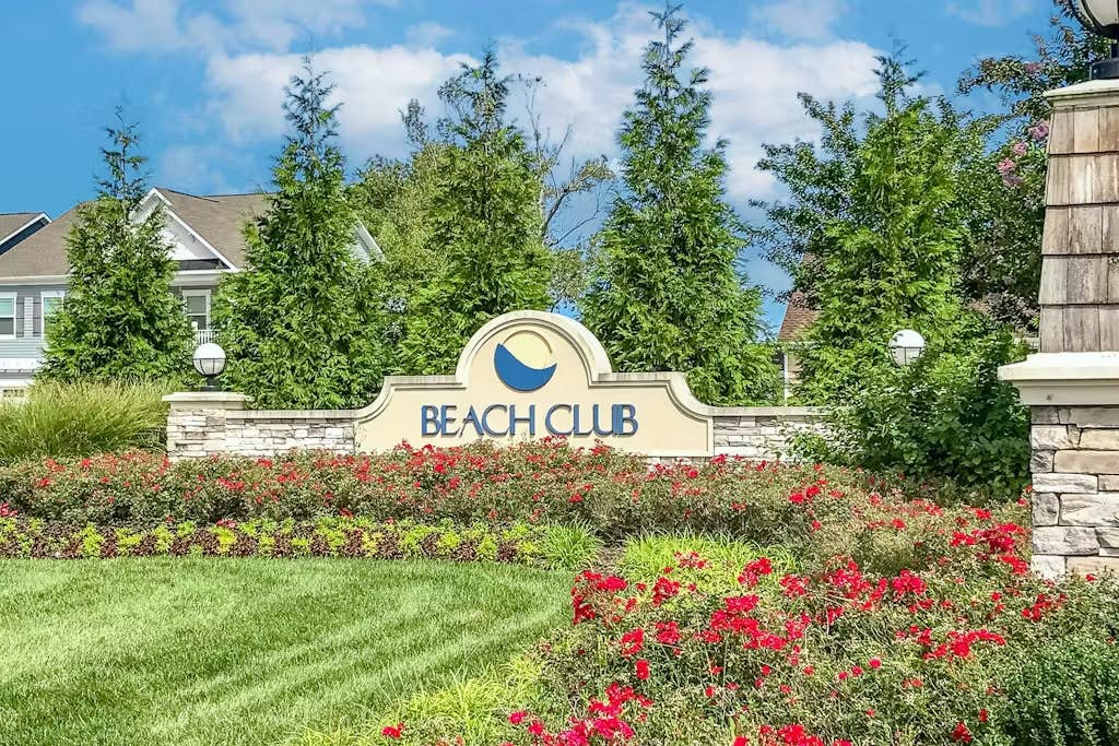 Ocean View Beach Club - 36050 Nantasket Ave