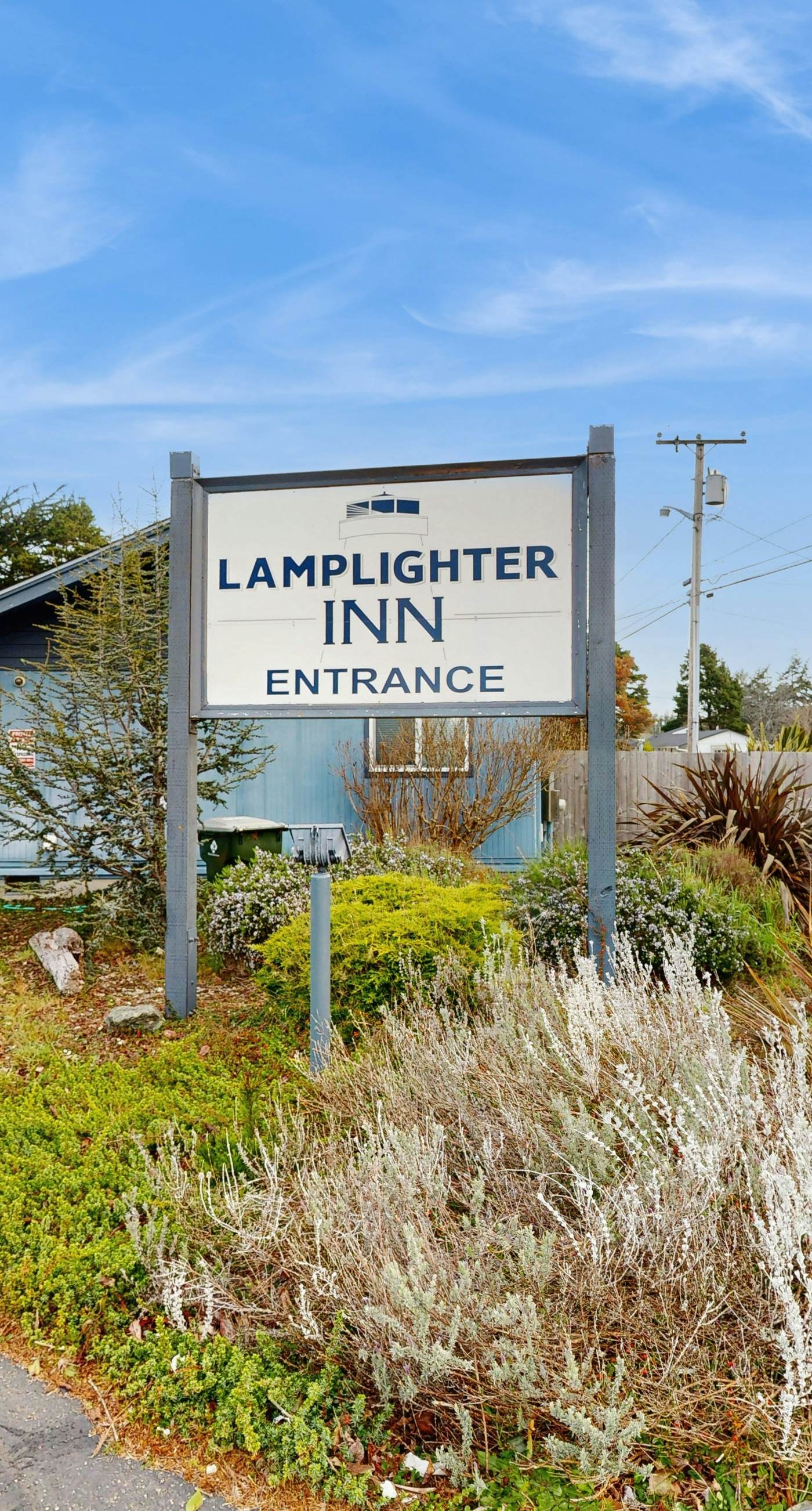 Lamplighter Inn - 117 Whale Watching