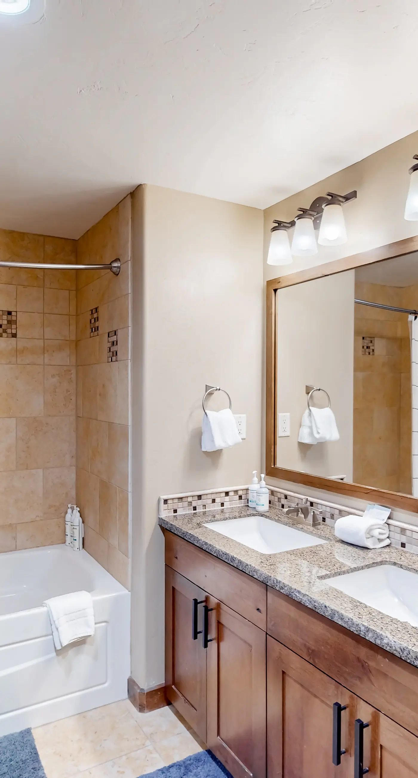 Trailhead Lodge 3107