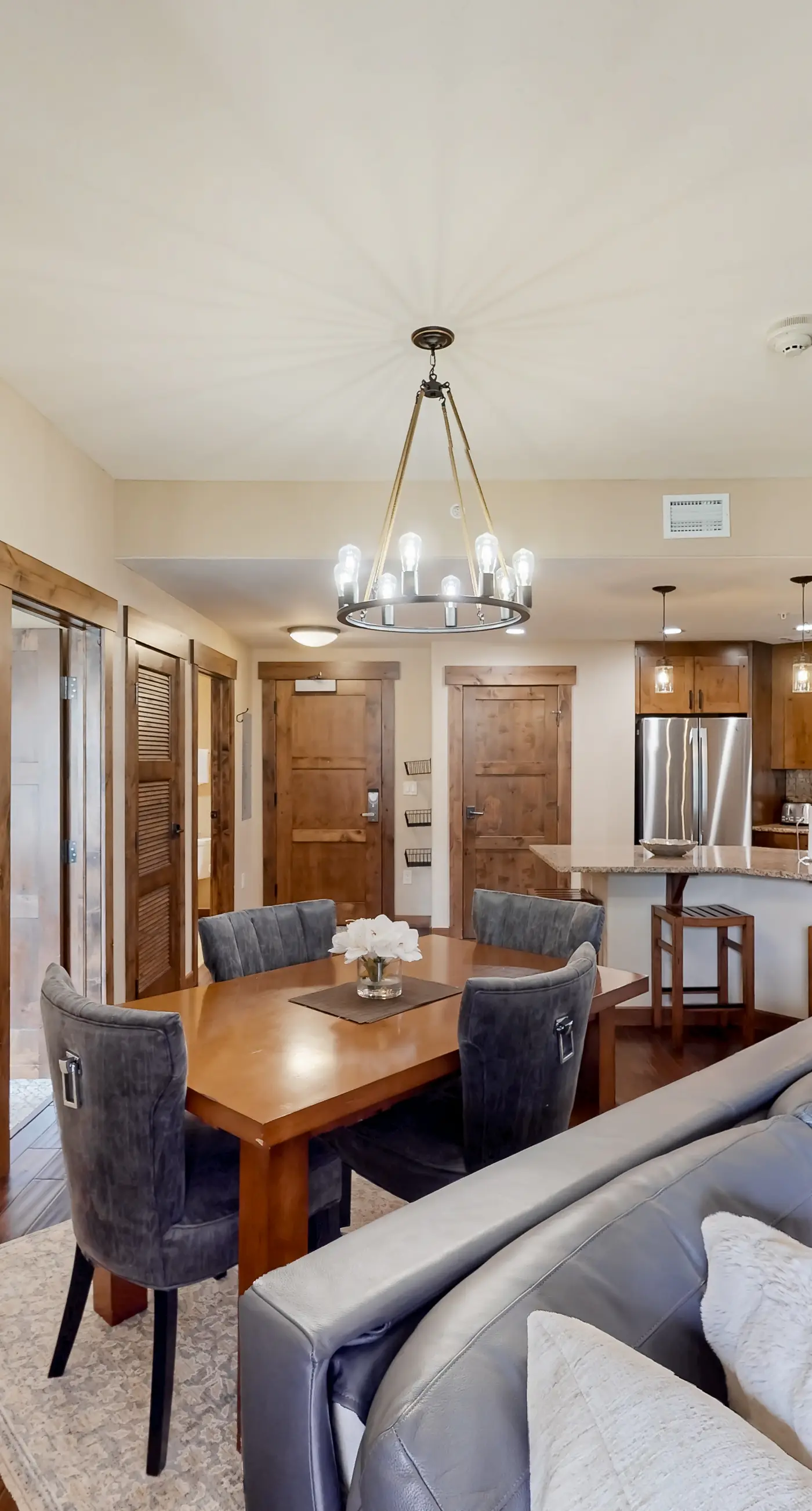 Trailhead Lodge 3107