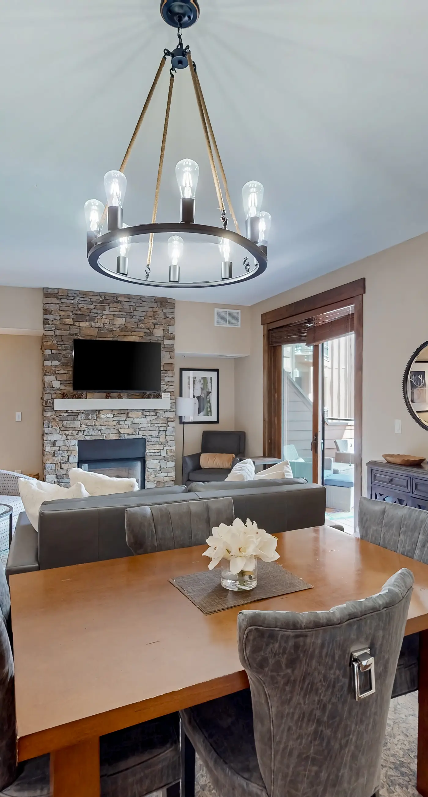 Trailhead Lodge 3107