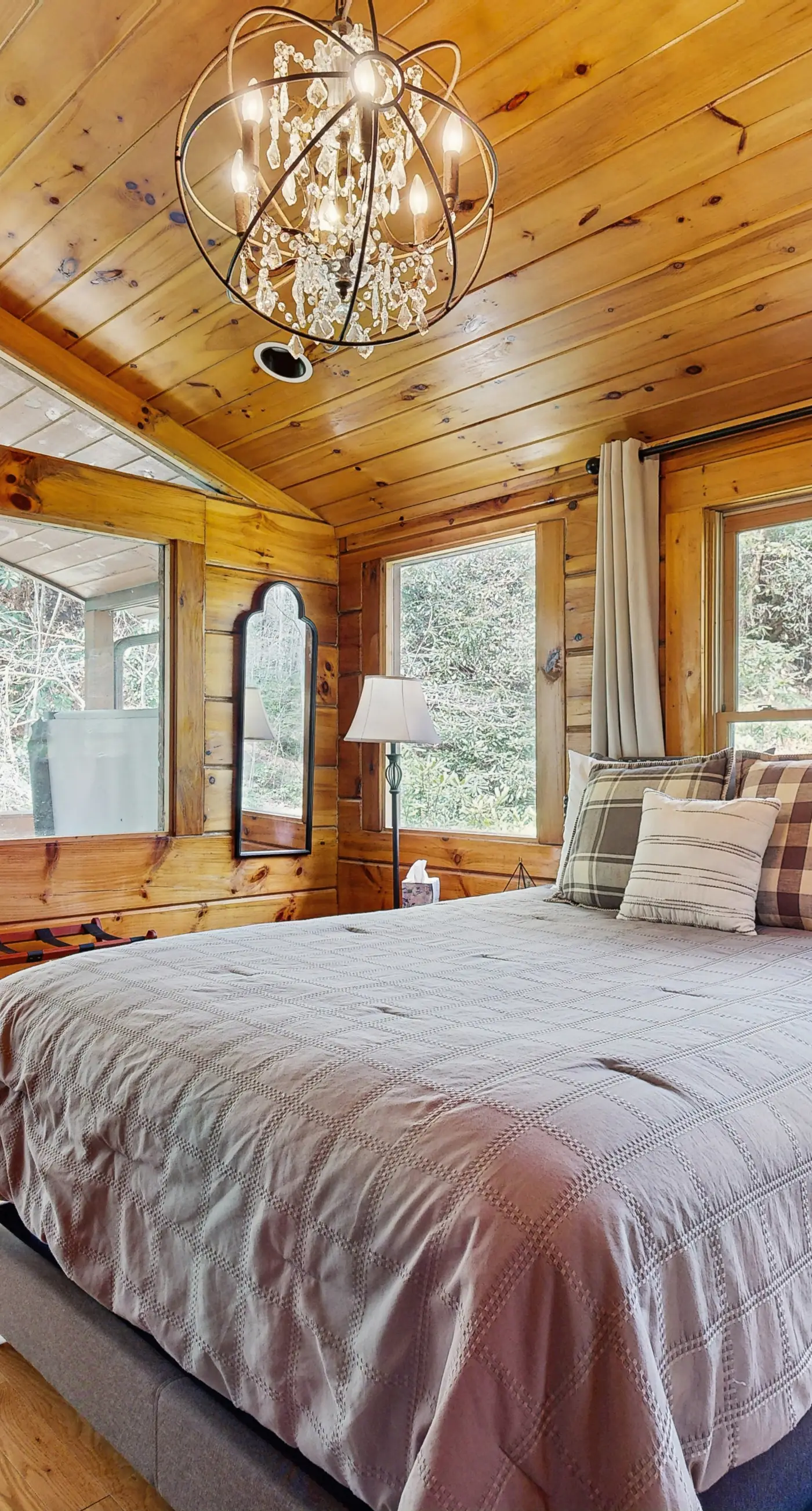 Creeksong Cabin