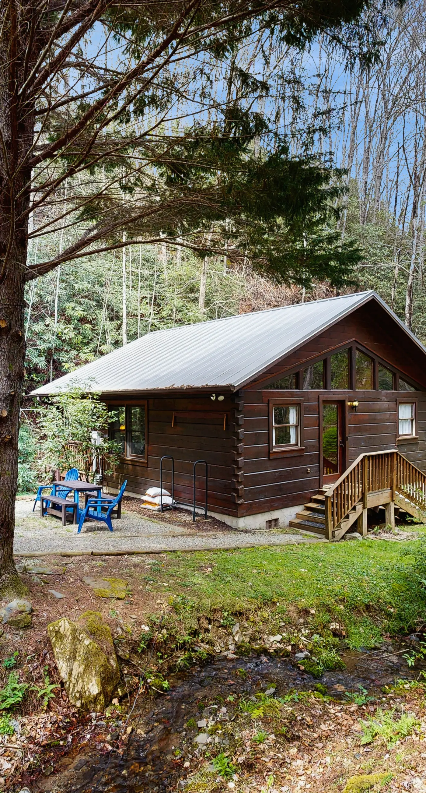 Creeksong Cabin