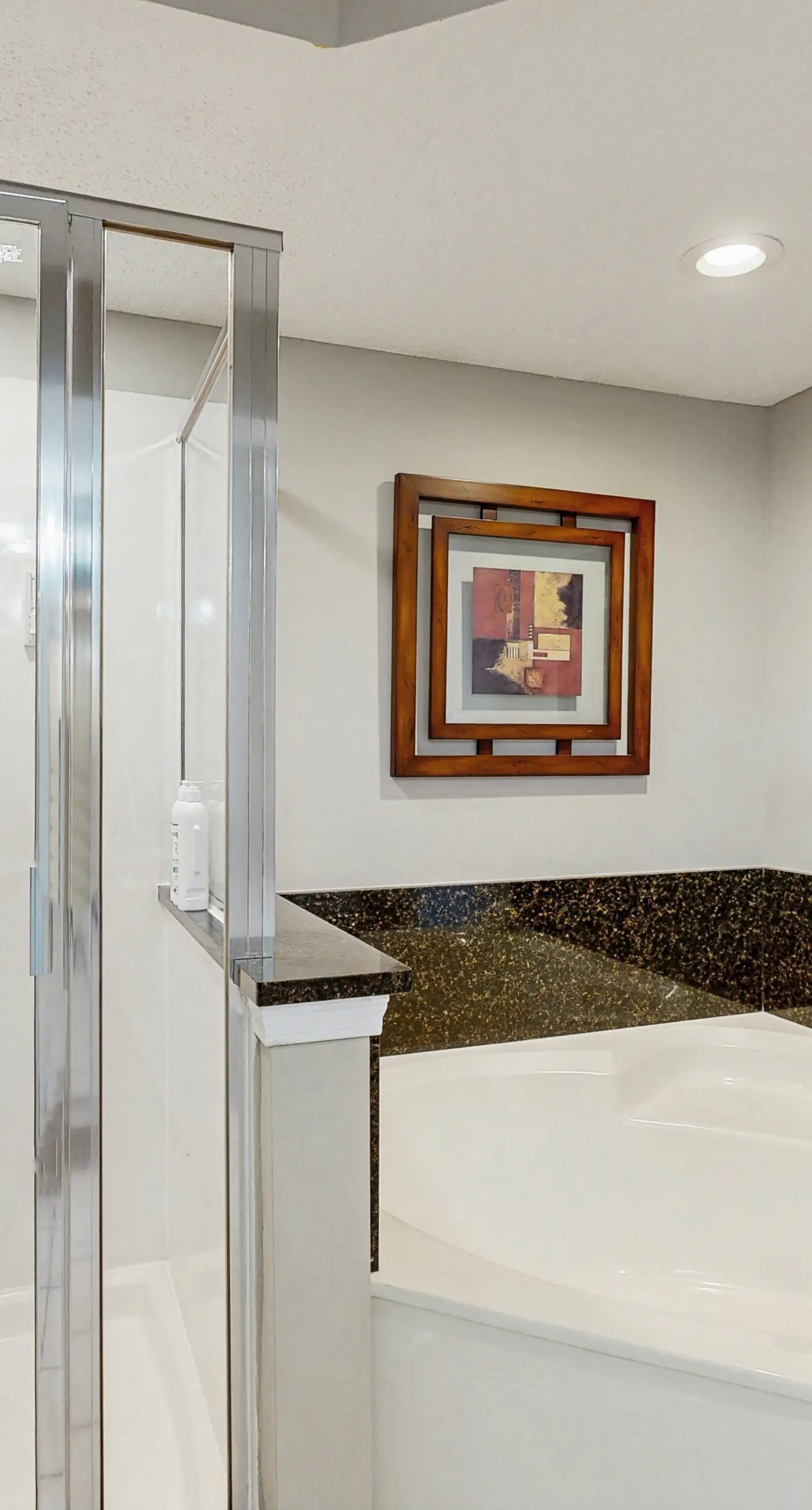 Yacht Club Villas 2-702 
