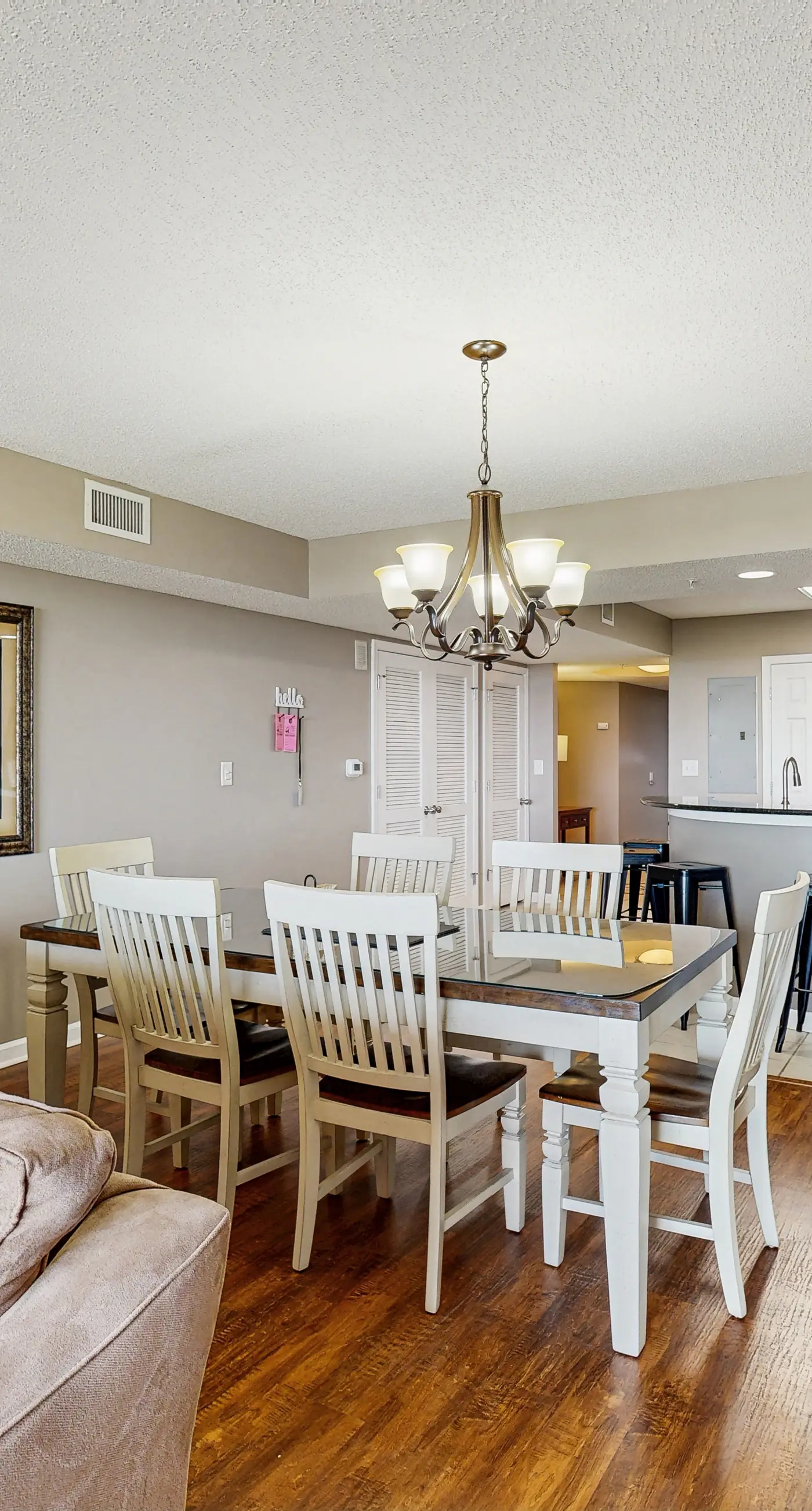 Yacht Club Villas 2-702 