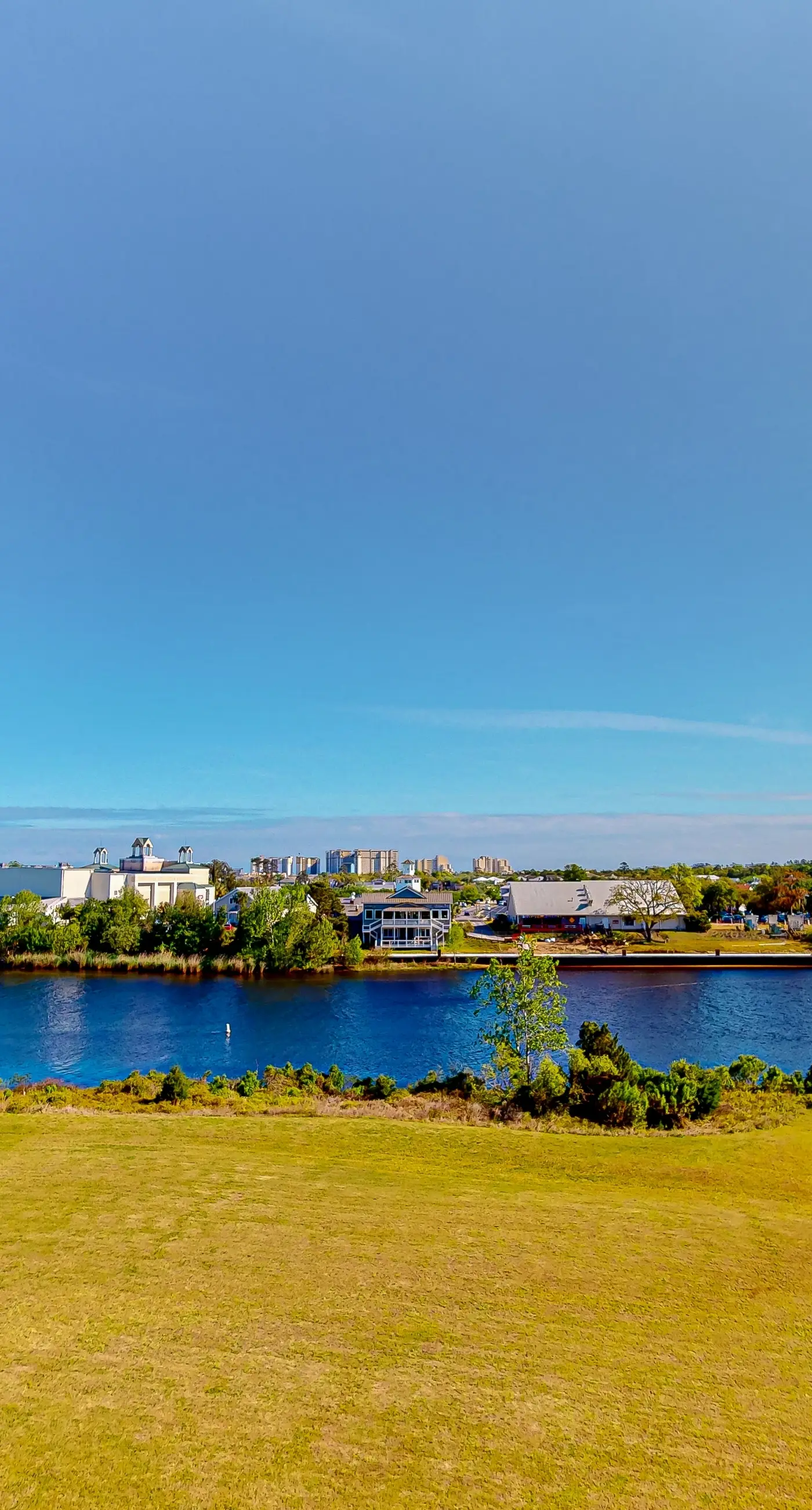 Yacht Club Villas 2-702 