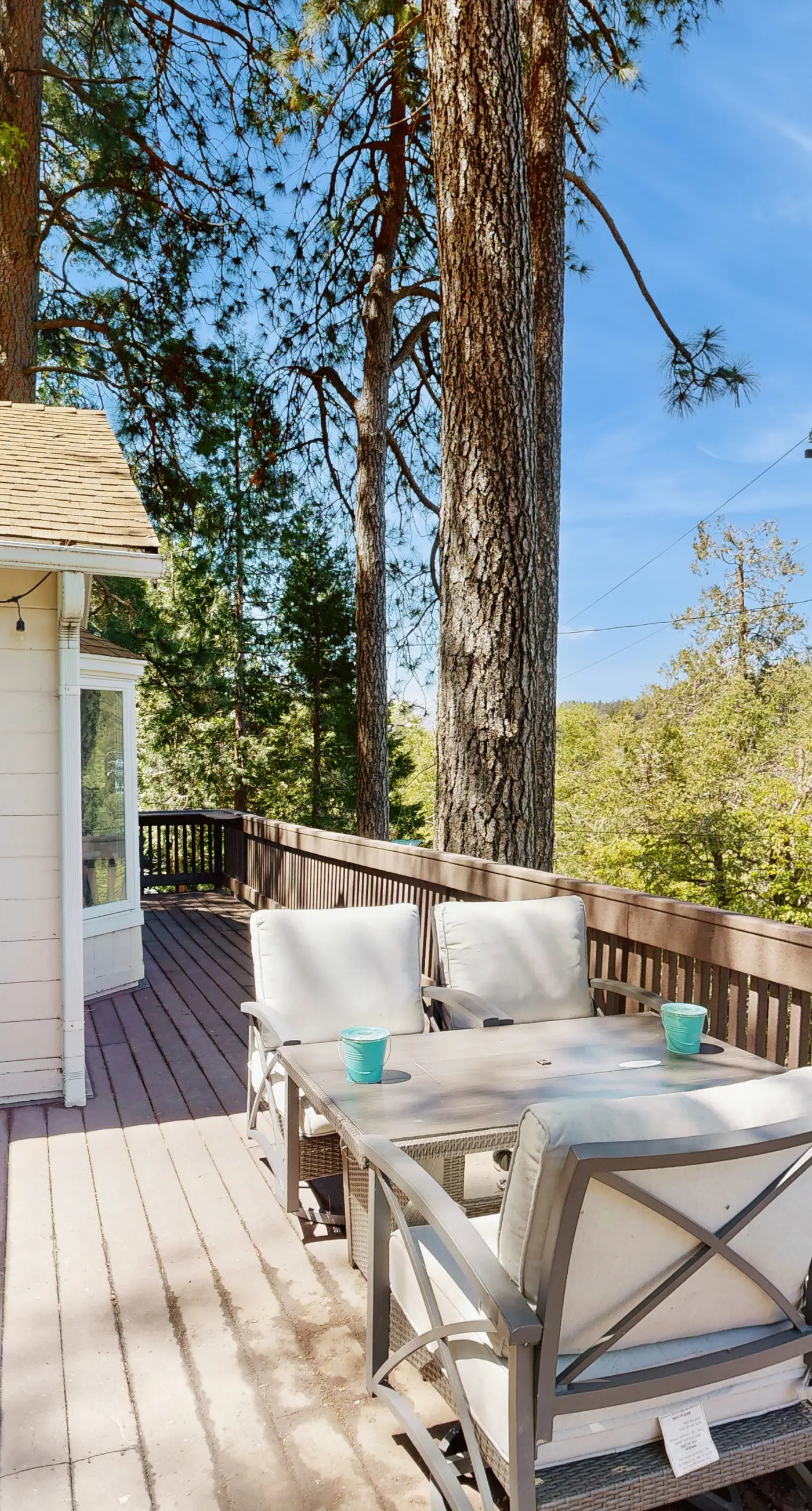 Crestline Charm