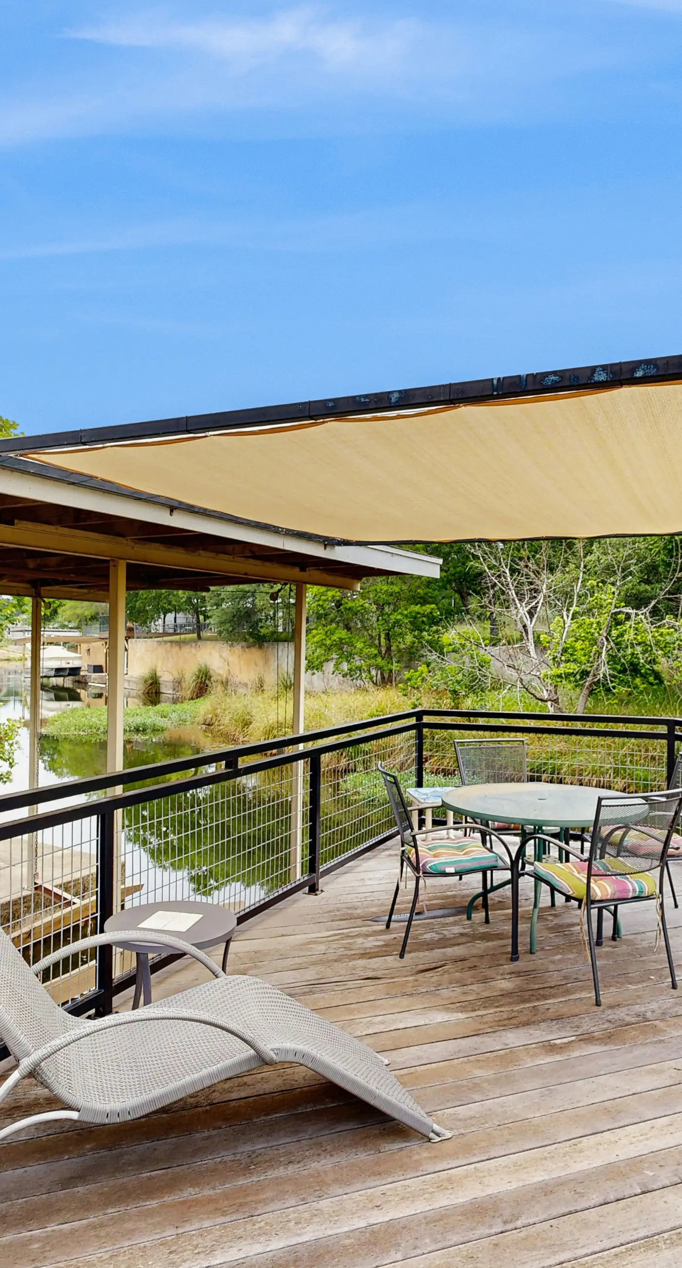 Waterside Retreat 