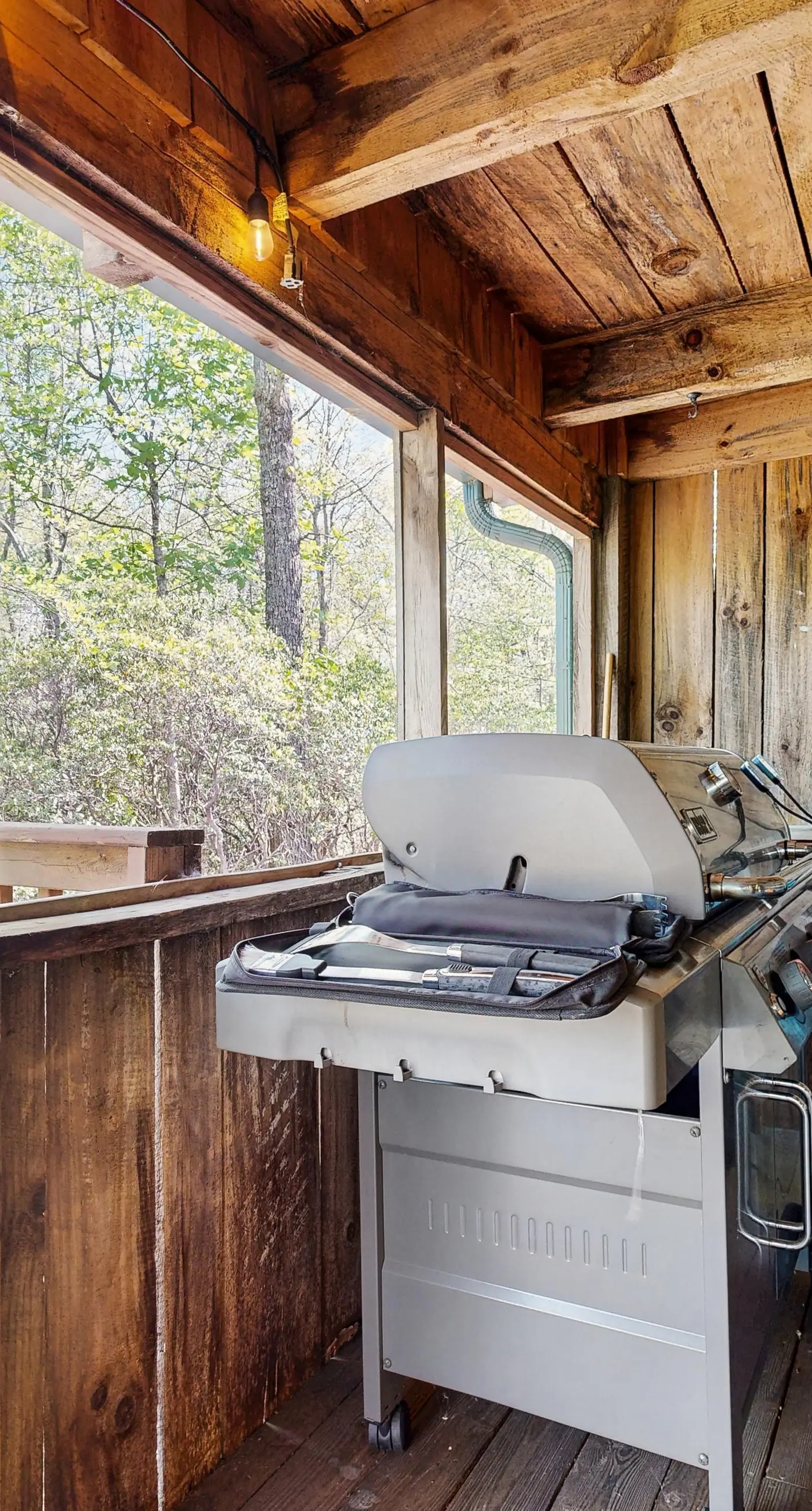 Gold Creek Cabin